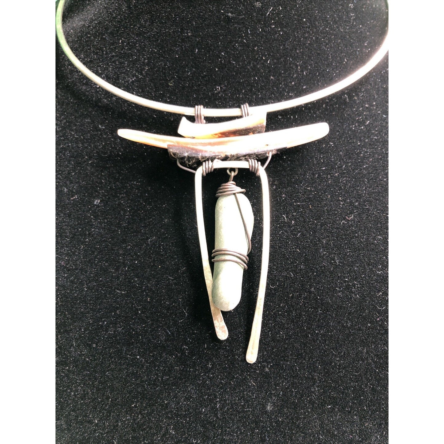 Vintage Stone Shell Metal Wire Wrapped Collar Choker Necklace Pendant