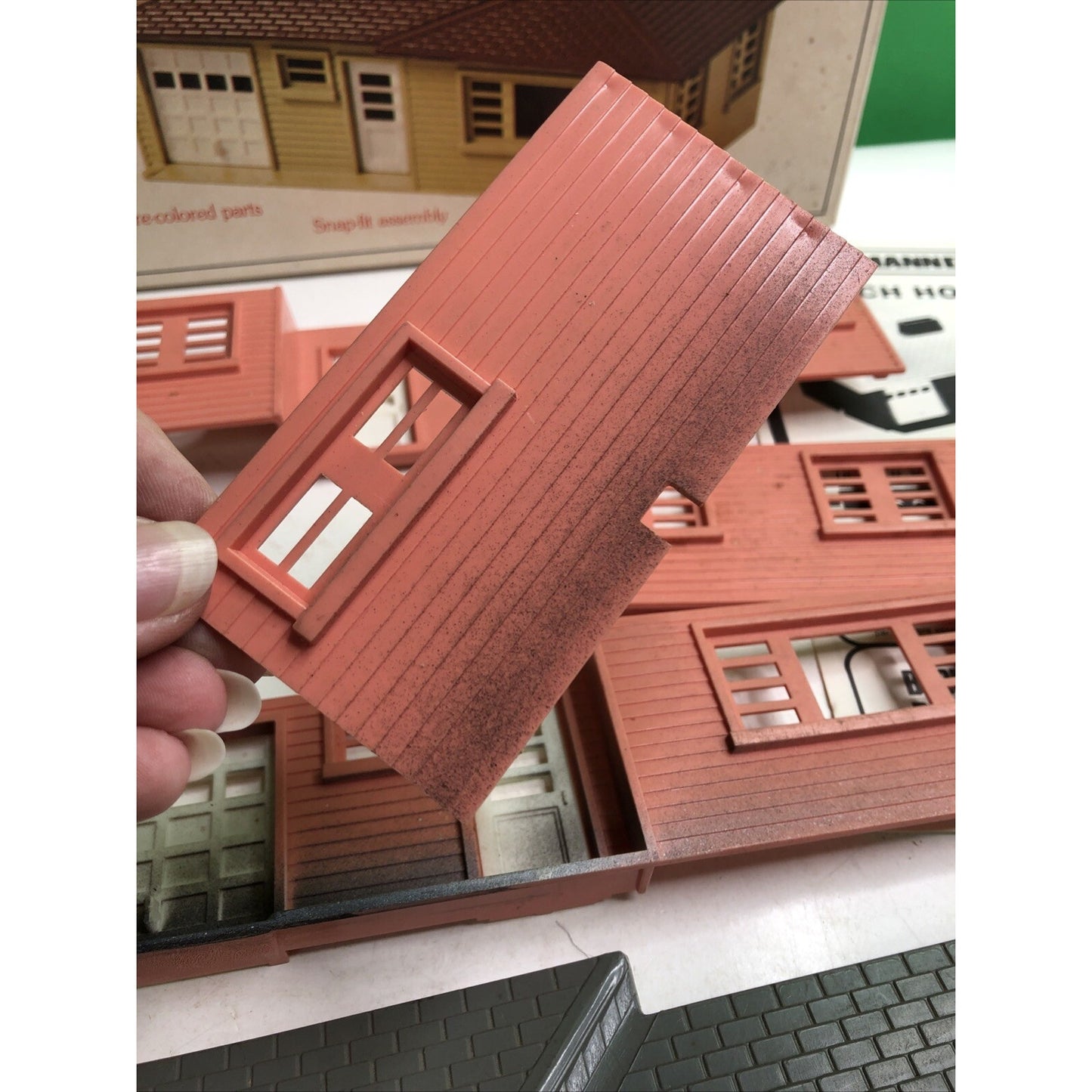 Bachmann Plasticville O Scale #1934 Ranch House Snap Fit Kit Train Lionel