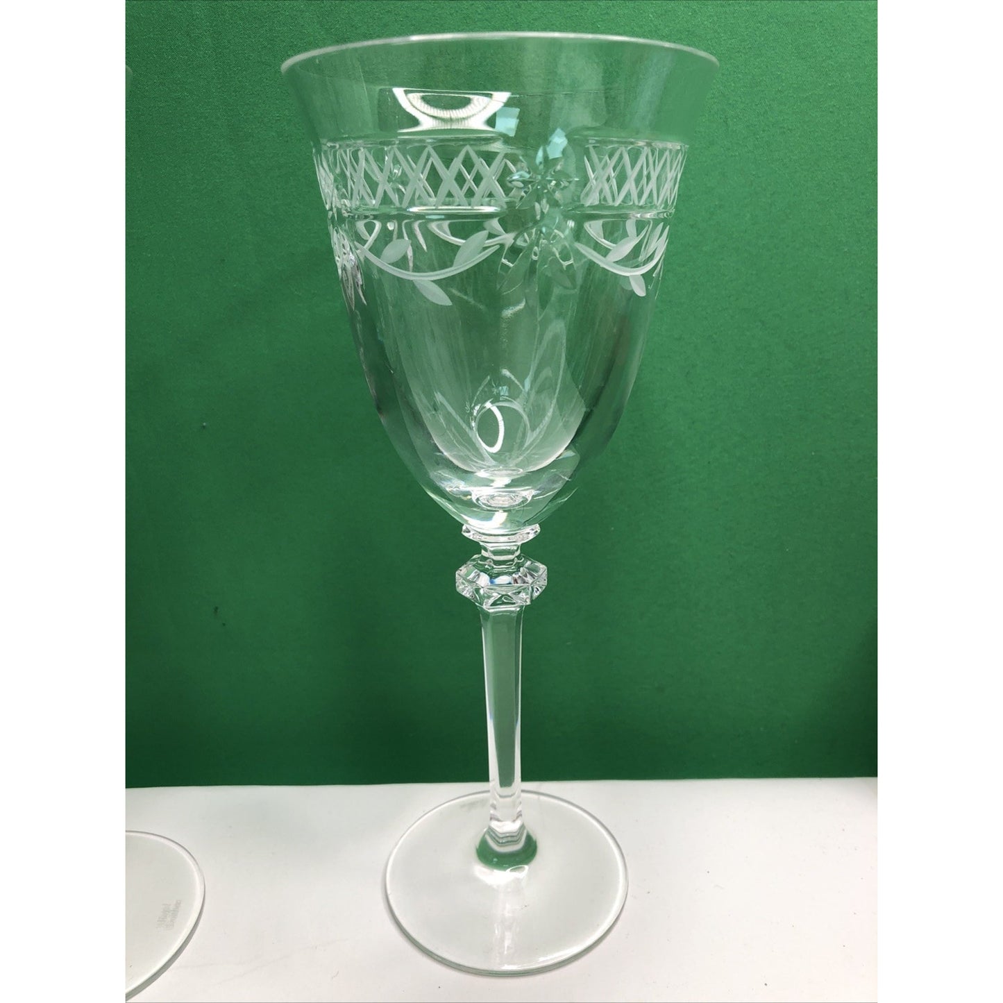 One (1) Royal Doulton Crystal Wellesley Water Goblet Tall Wine Glass 8.25”