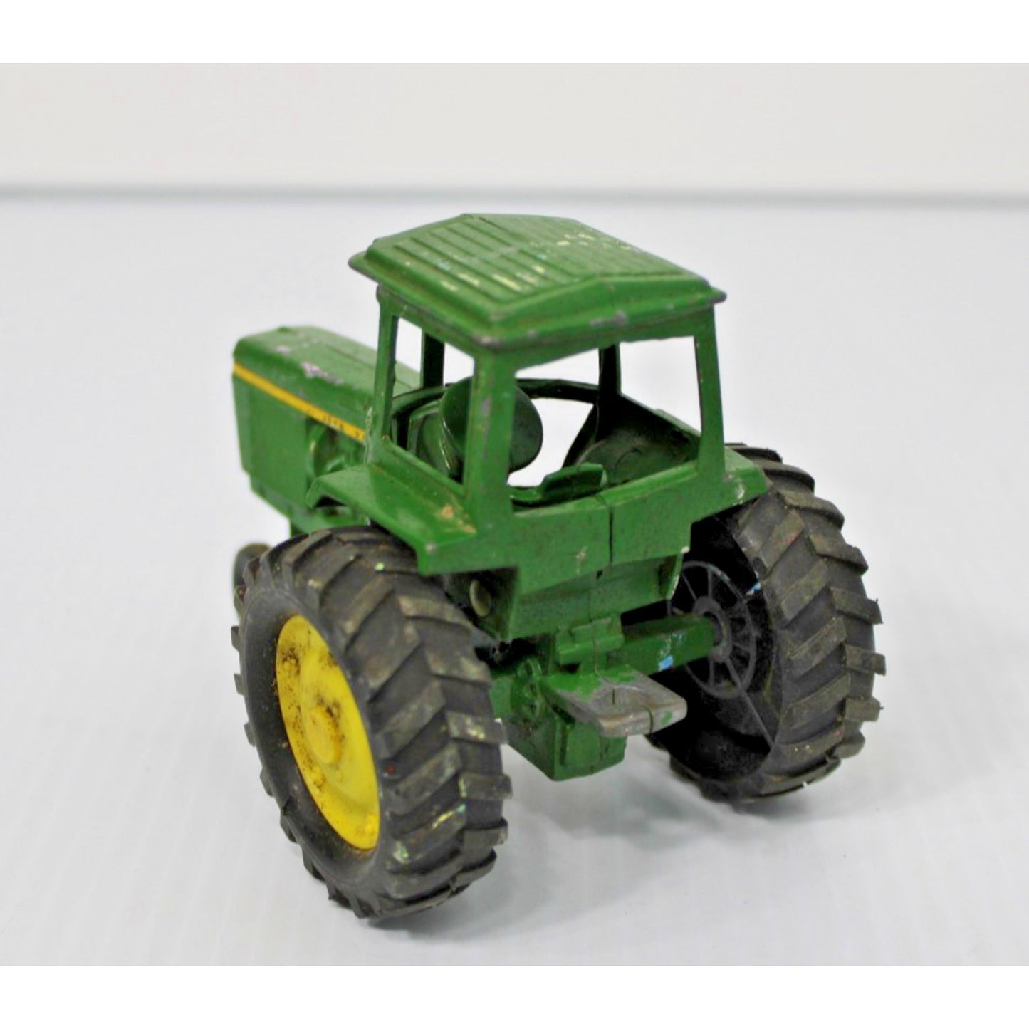 Vintage ERTL Co. Metal John Deere Tractor and Trailer Toy Set with Figure 1:16
