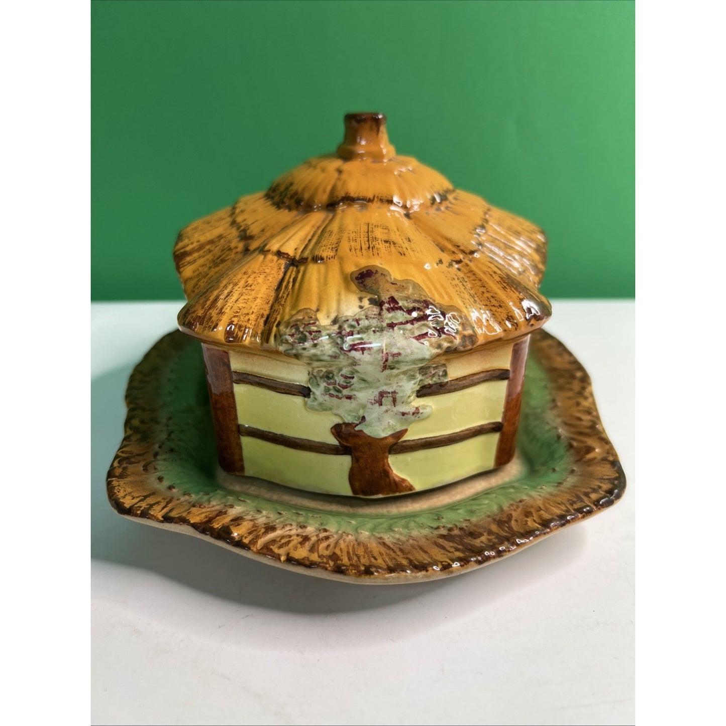 J Shaw & Sons Burlington Ware England "Devon Cobb" Cottage Butter Dish w/Lid