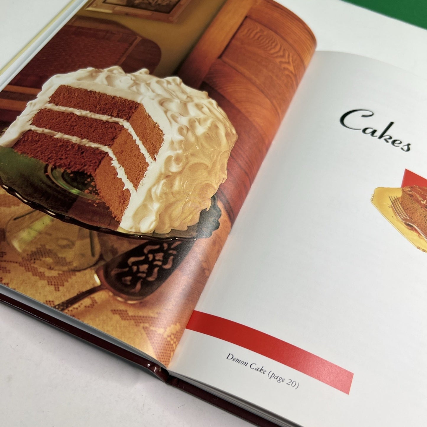 HERSHEY'S 1934 COOKBOOK Revised & Expanded Chocolate Recipes HARDCOVER NEW 1992