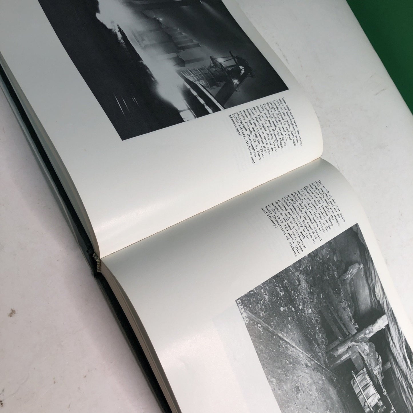 Trying Times : Alabama Photographs 1917-1945 by Michael Thomason HC DJ 1985