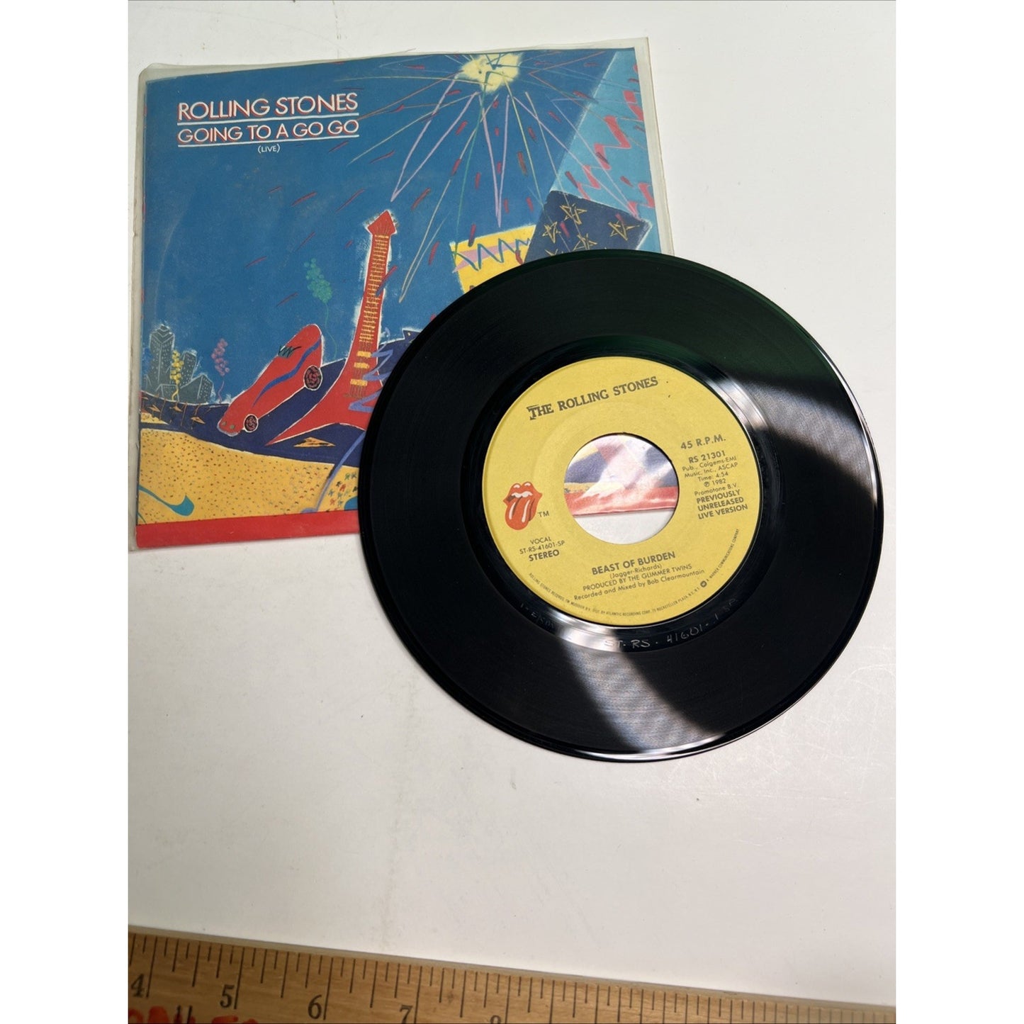 ROLLING STONES Going to a Go Go / Beast of Burden w/Picture Sleeve 45 RPM 1982