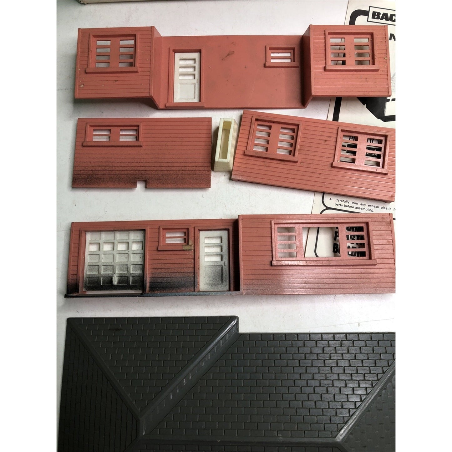 Bachmann Plasticville O Scale #1934 Ranch House Snap Fit Kit Train Lionel