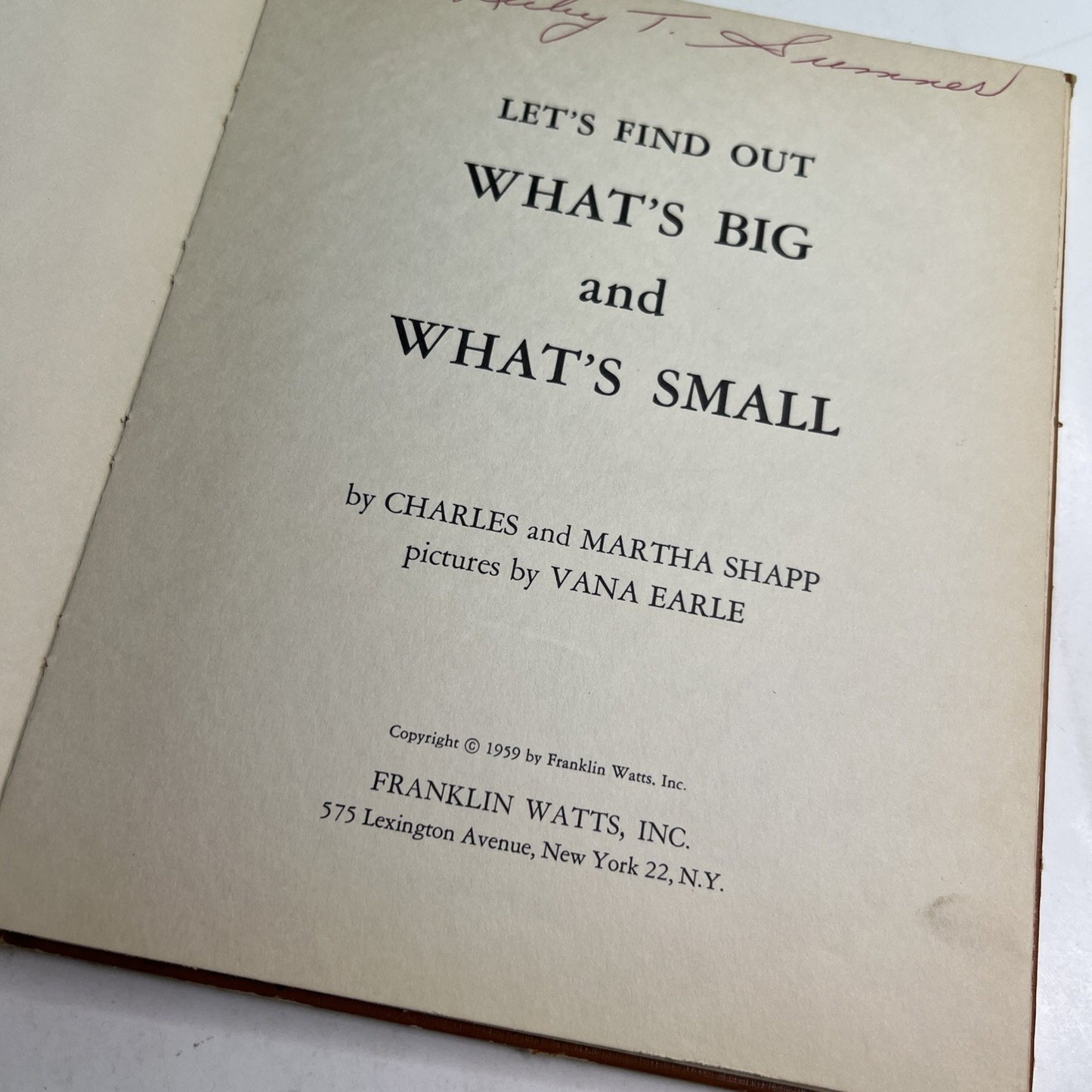 Let's Find Out What's Big and What's Small Shapp & Earle 1959 Hardcover Book
