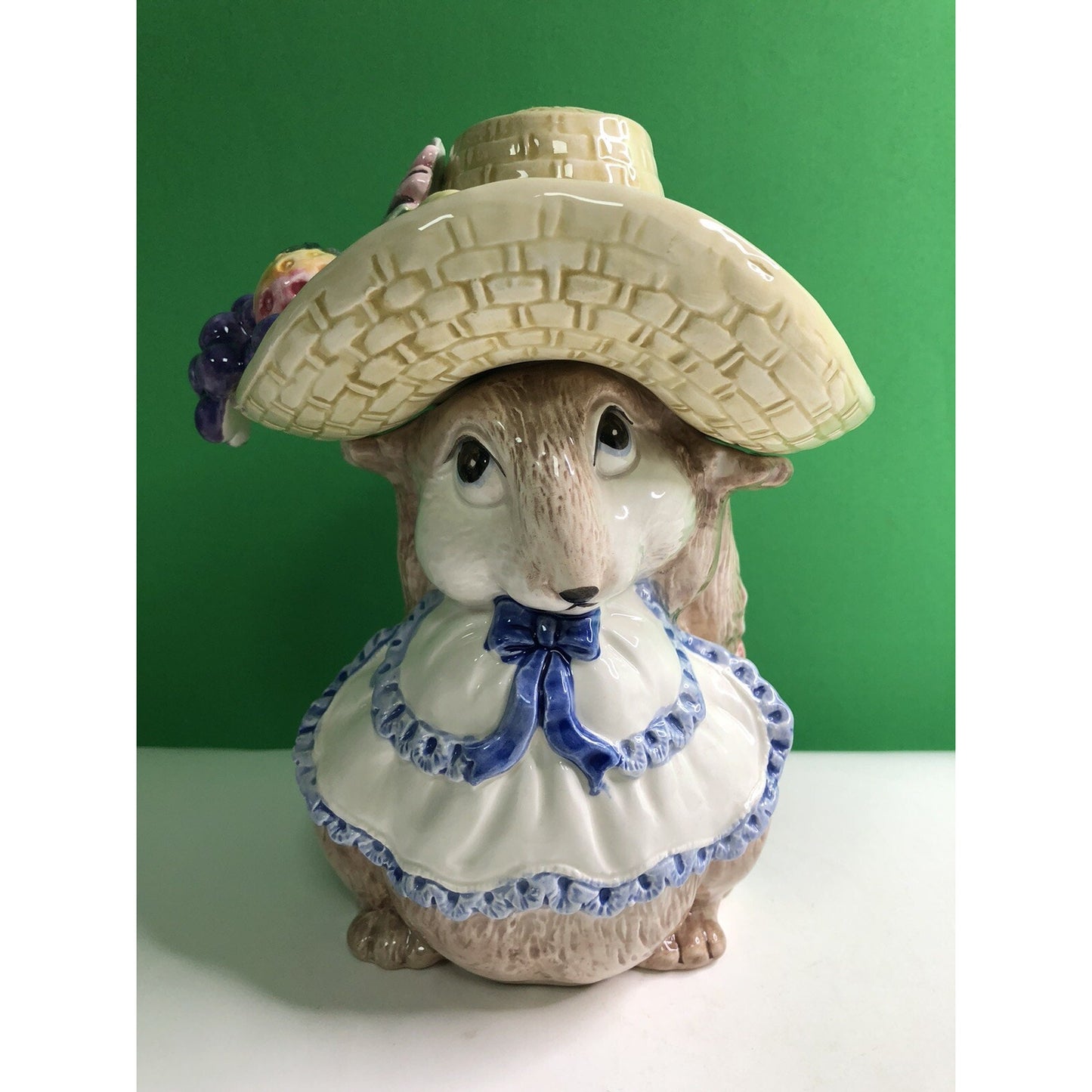 "Miss Squirrel" 1991 FITZ & FLOYD Biscuit Candy Or Small Cookie Jar 8" Tall Mint