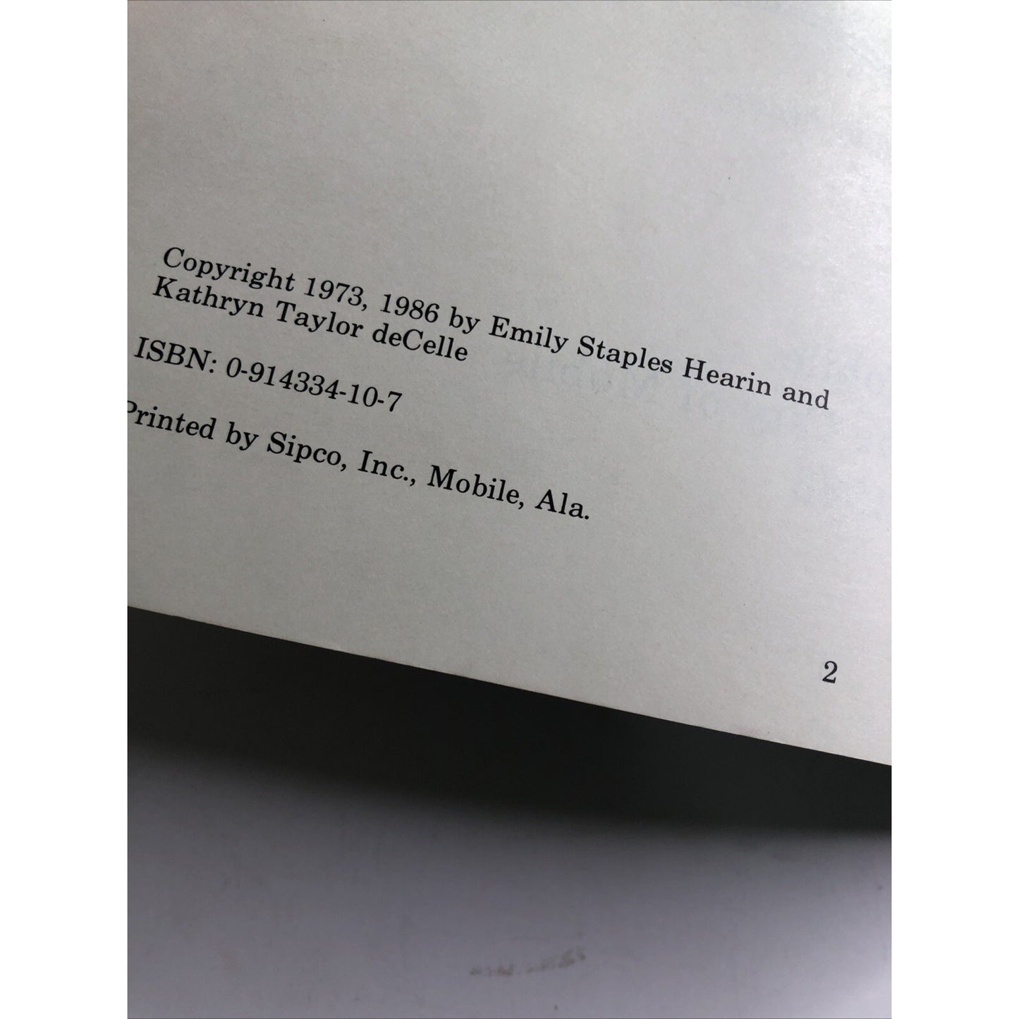 Queens of Mobile Mardi Gras 1893-1986 by Van Antwerp Hearin & Taylor deCelle