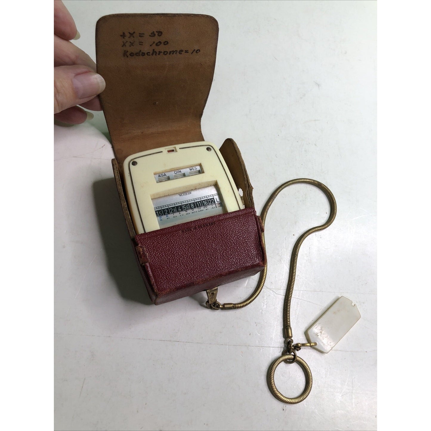 Bewi 1955 Automat Light Meter With Bertram Leather Case Vintage