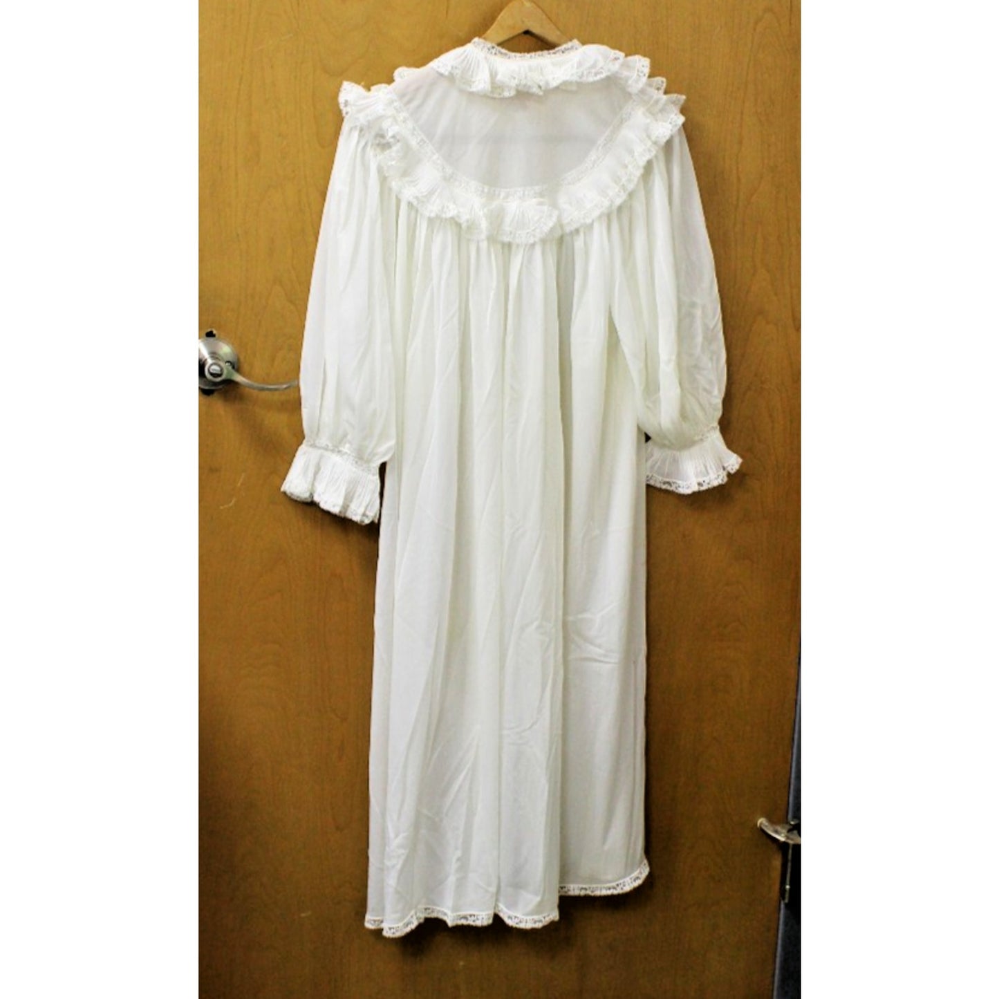 Vintage Nylon Babydoll Peignoir Robe White Lace, Small, San Souci, Pinup Trad.