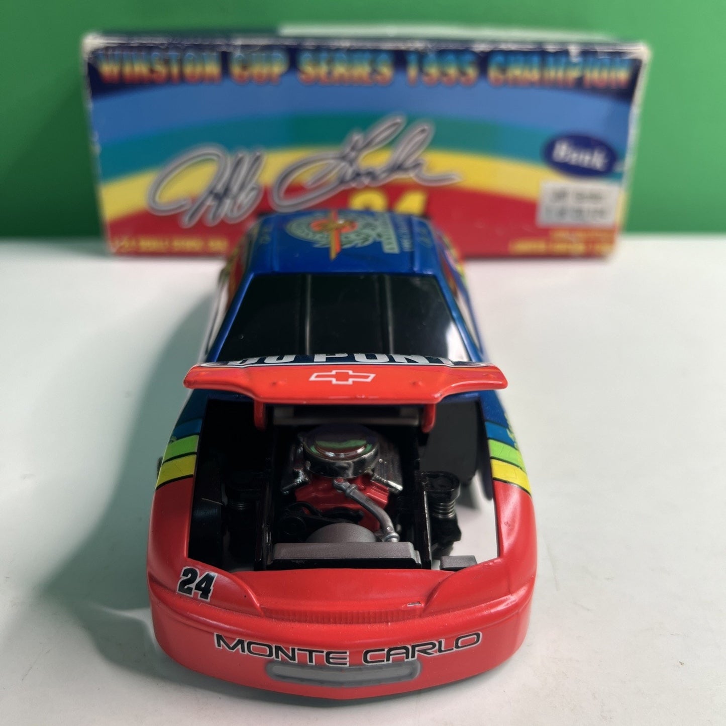 1995 Jeff Gordon Dupont Champion 1/20,124 Black Window Bank NASCAR Diecast