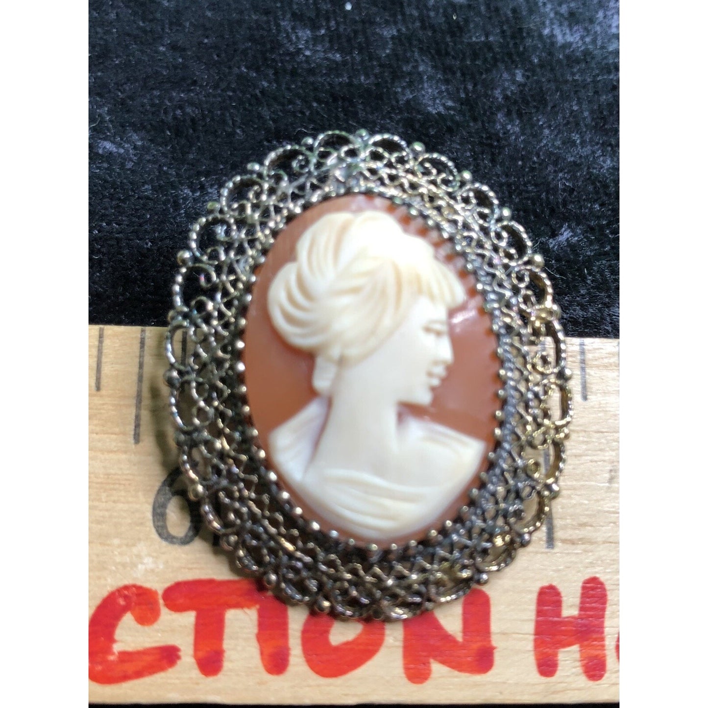 Vintage Gold Over Sterling Karen Lynne KL Filigree Shell Cameo Pendant Brooch