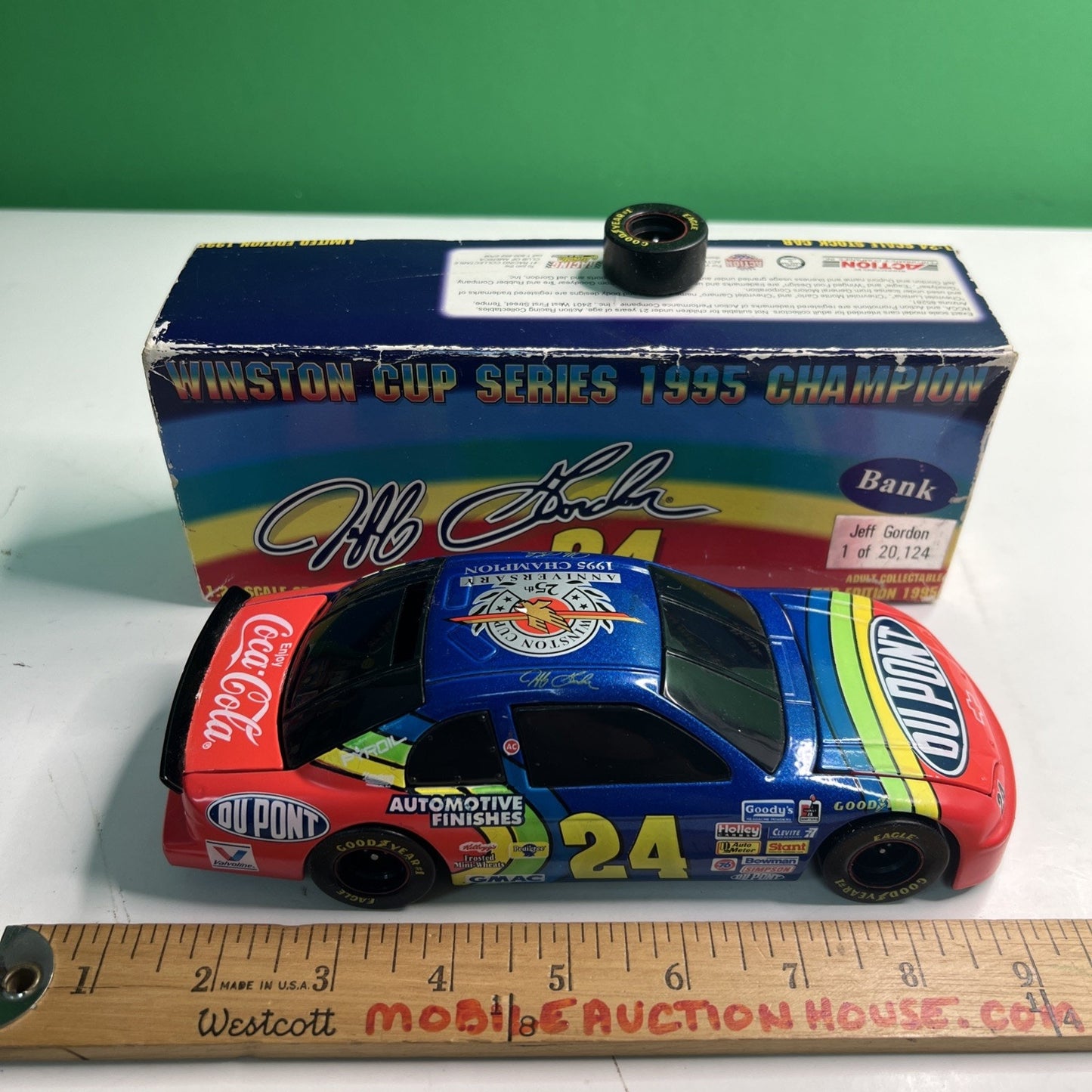 1995 Jeff Gordon Dupont Champion 1/20,124 Black Window Bank NASCAR Diecast