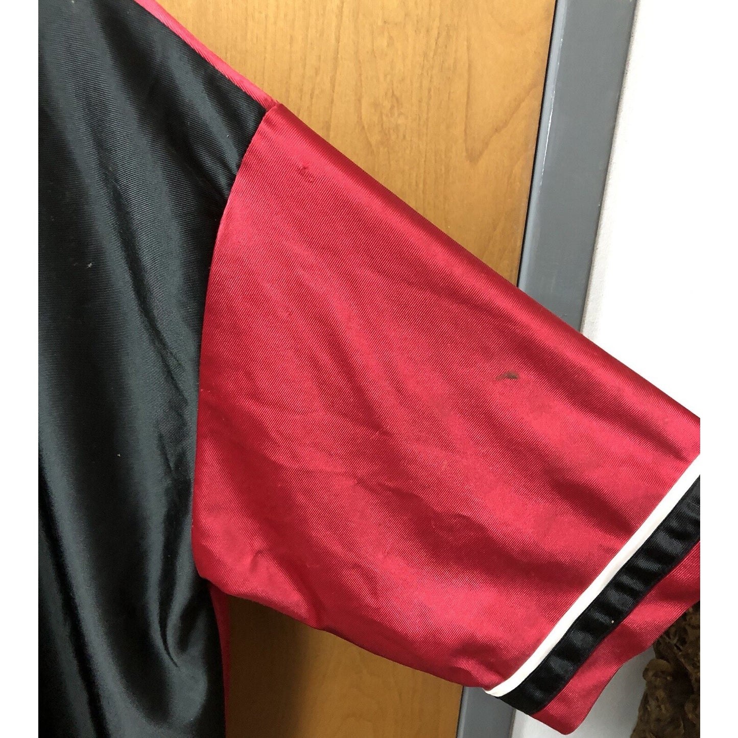 Outbound 44 Men’s Large Sports Shirt Maroon Black Tshirt Jersey