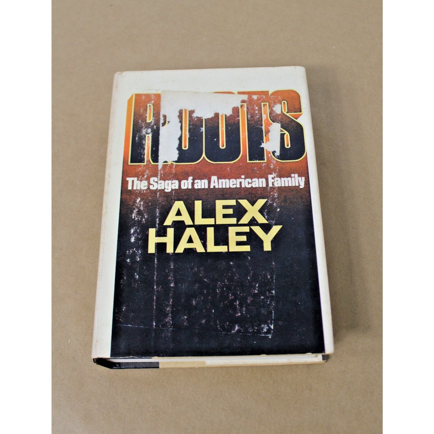 ROOTS: The Saga of an American Family by Alex Haley. Book Club Edition 1976