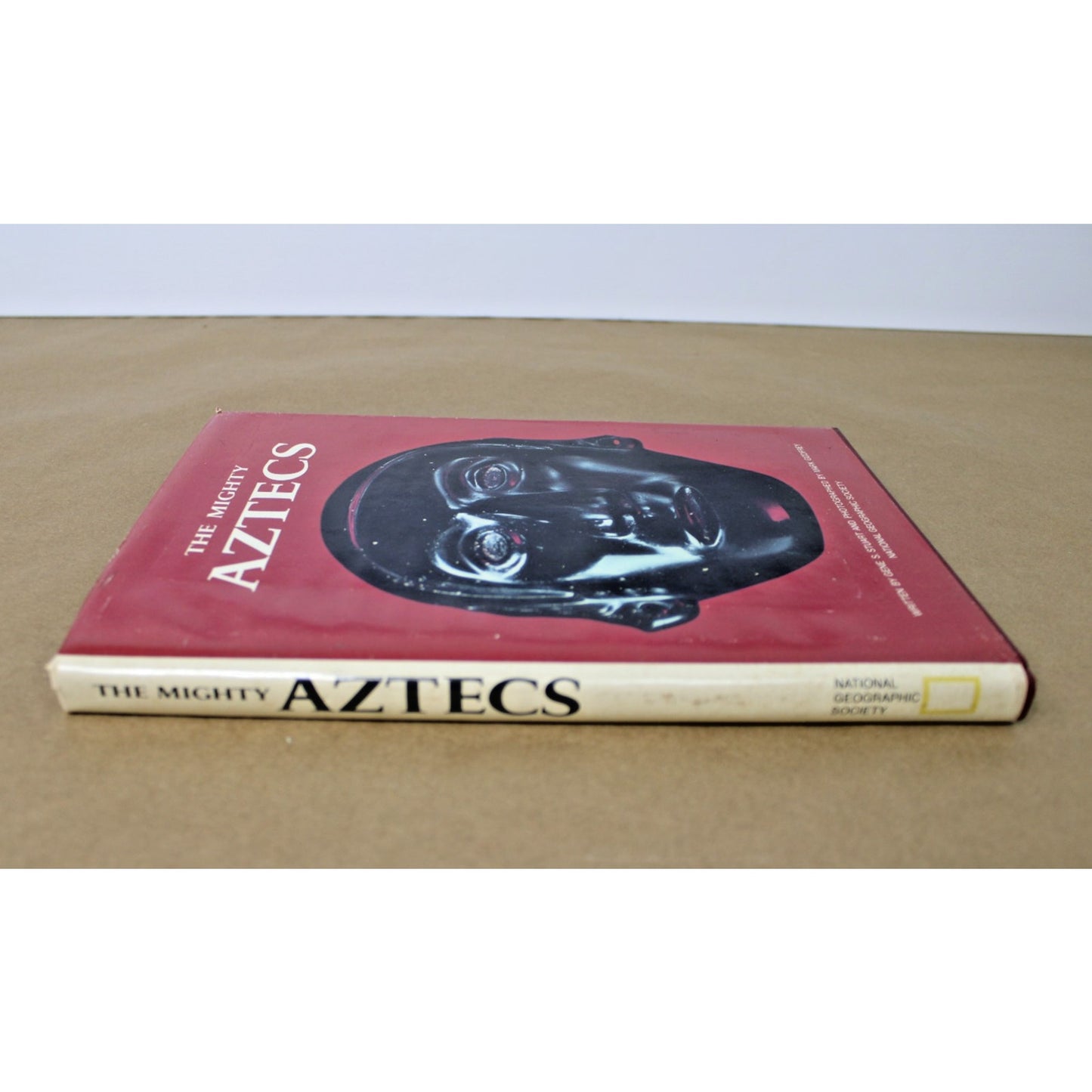 The Mighty Aztecs by Gene S. Stuart, Photos by Mark Godfrey, National Geographic