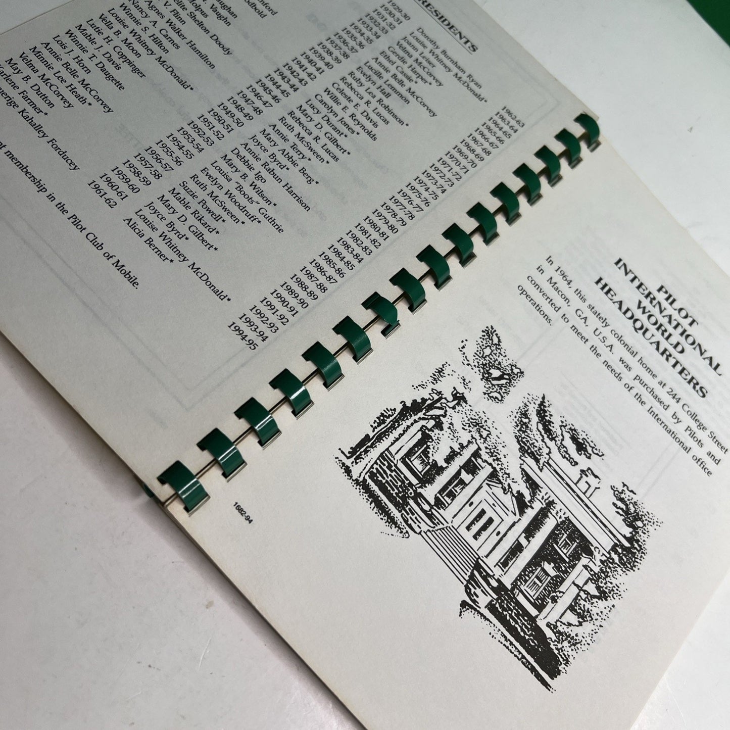 1994 Pilot Club Of Mobile, Inc. Cookbook Recipes Alabama AL Pilot International