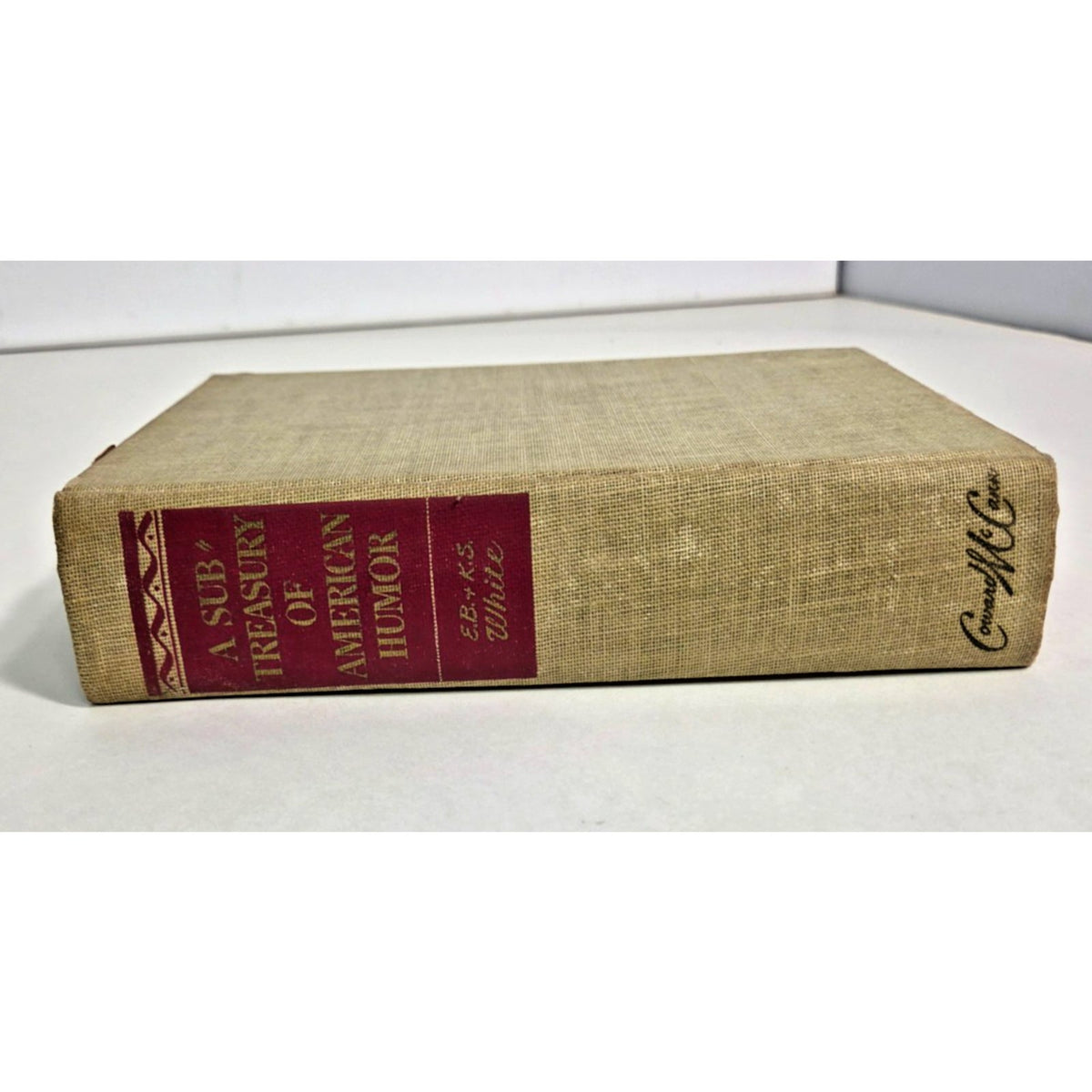 1941 A Subtreasury of American Humor First Edition E.B. White Vintage Book