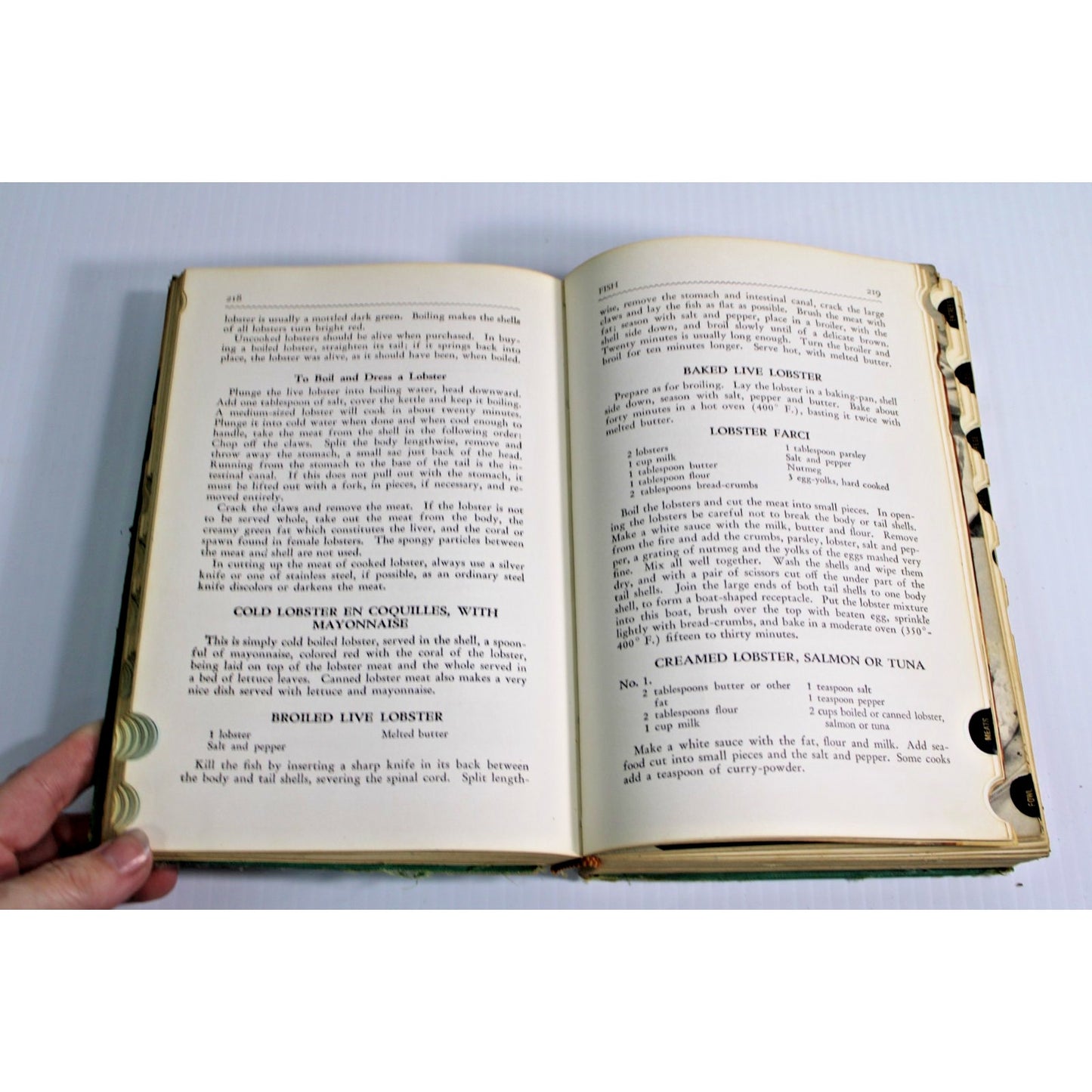 Vintage 1939 The American Woman's Cook Book Hardcover Thumb Indexed
