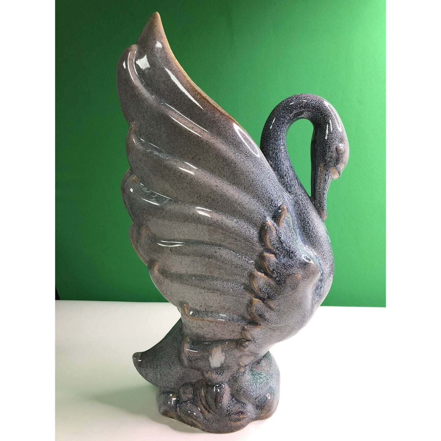 Haegar Royal Hickman SWAN VASE #492 USA Gorgeous Glaze Blue & Brown Hues 17”