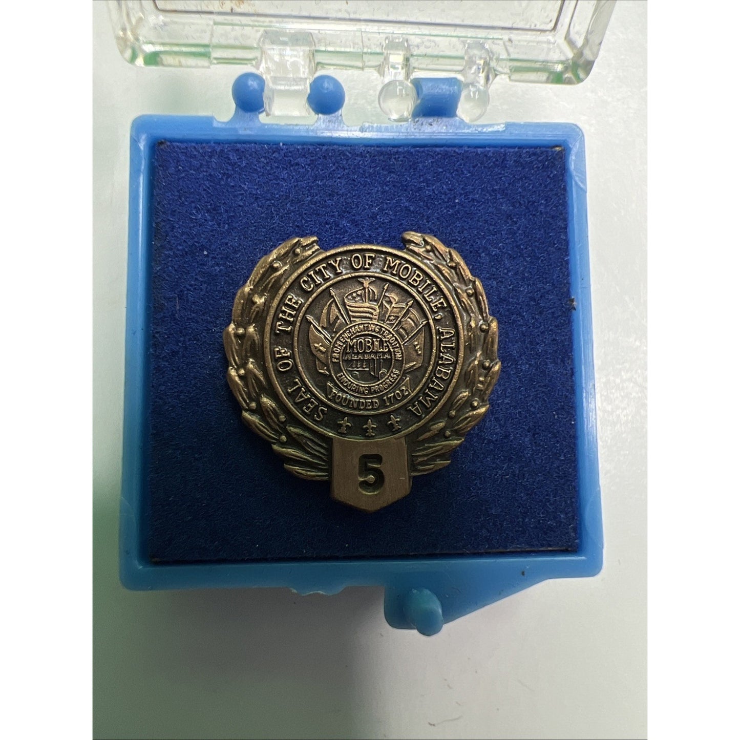 Vintage Seal Of The City Of Mobile Alabama 5 Year Service Clutch Pin Boxed