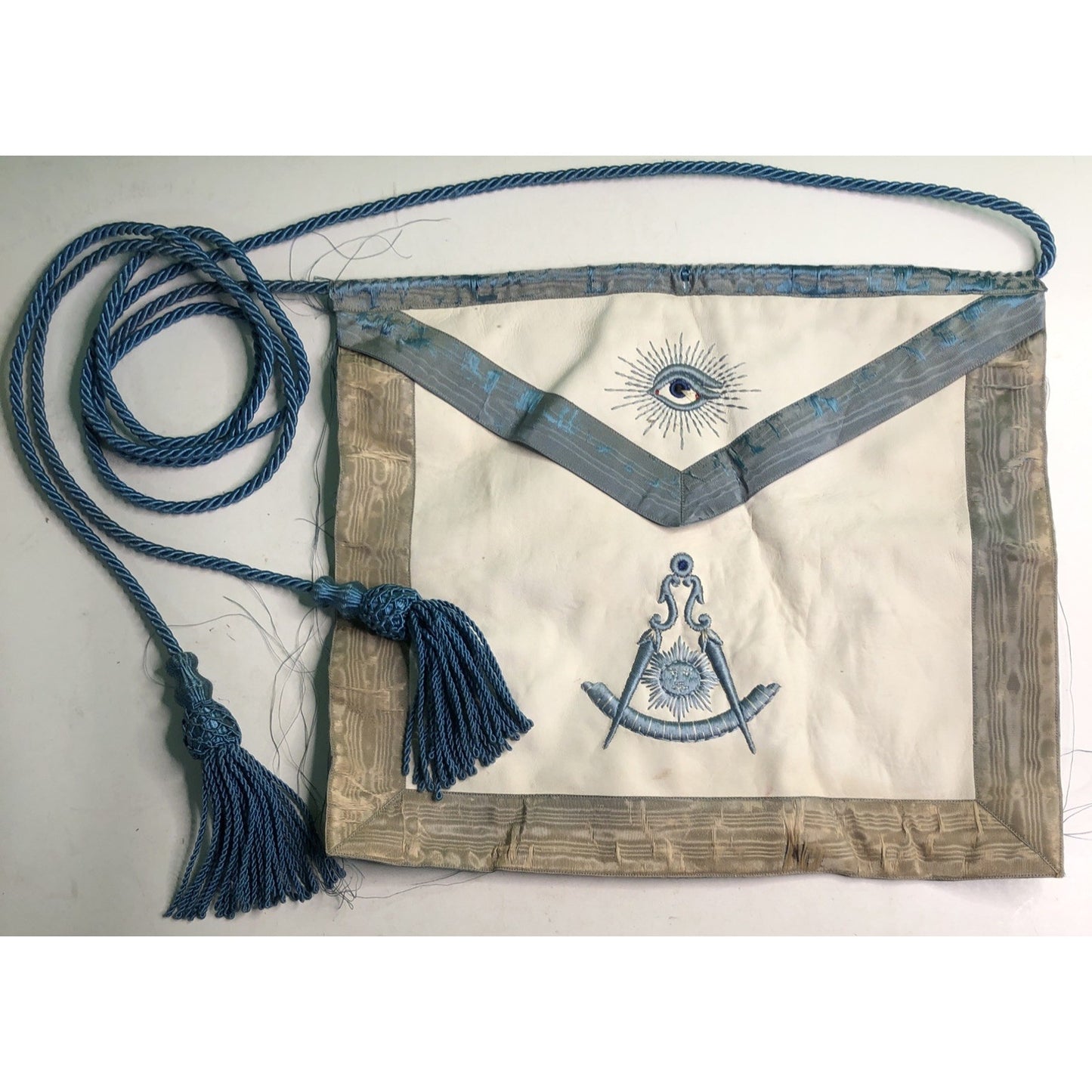 Masonic Past Master Embroidered Apron Presentation Freemason VINTAGE