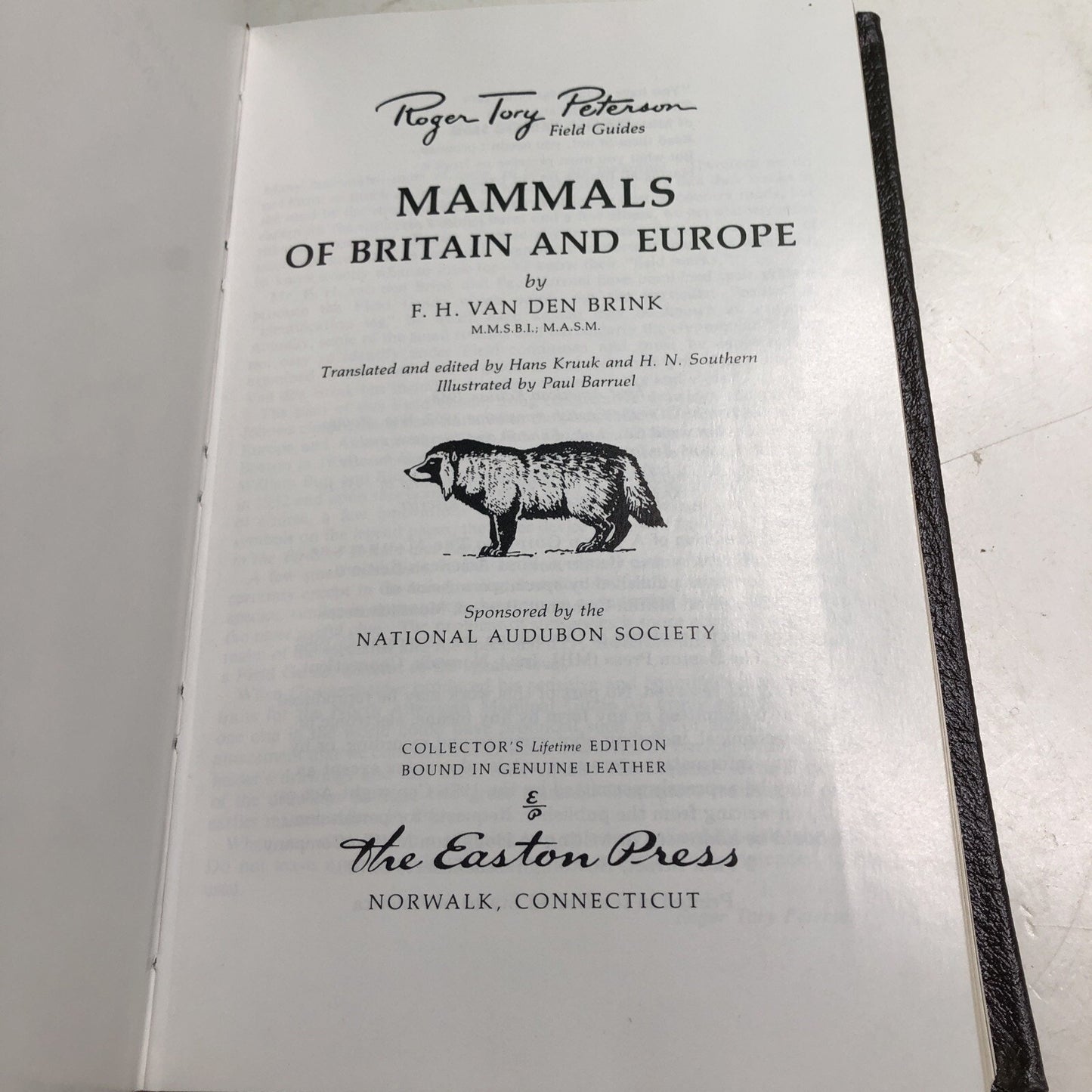 Roger Tory Peterson Field Guide: MAMMALS OF BRITAIN AND EUROPE HC Leather Bound