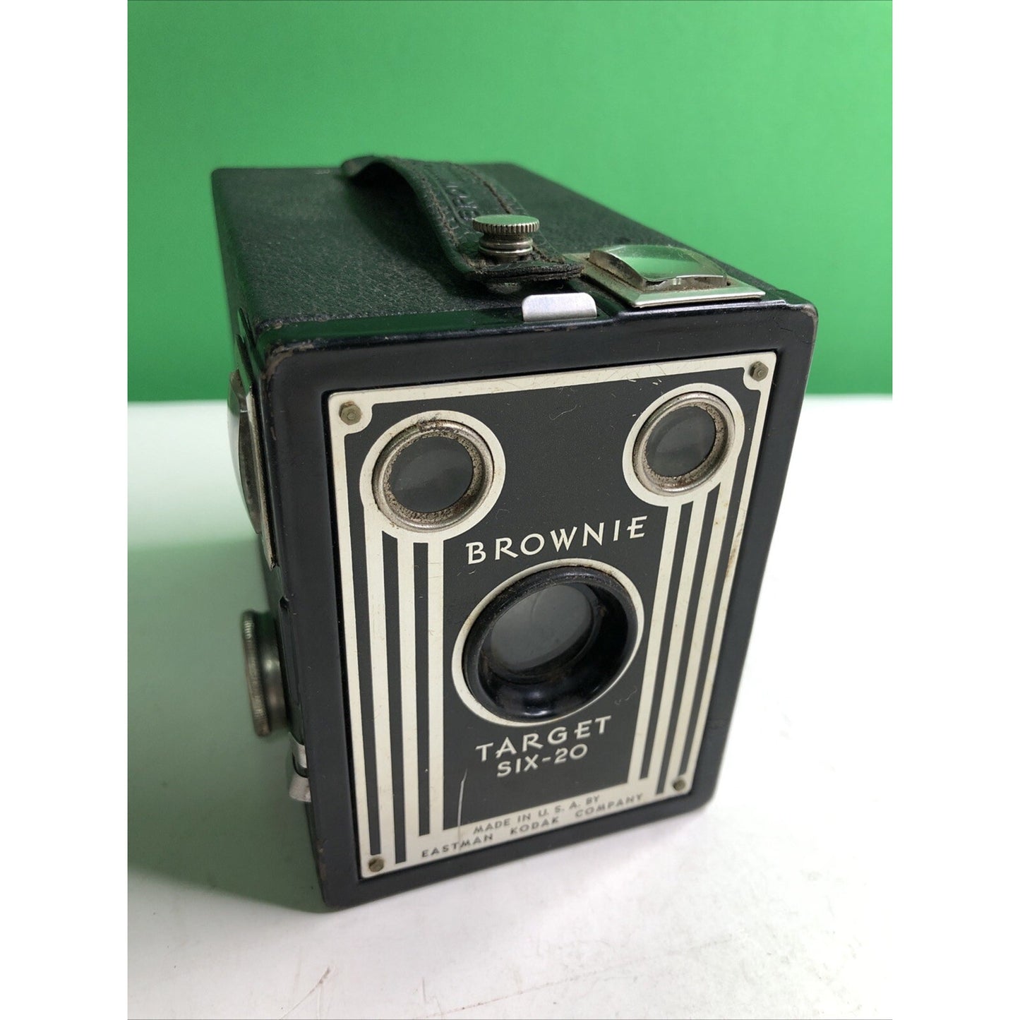 Eastman Kodak Company Brownie Target Six-20 Box Camera Working Shutter Art Deco