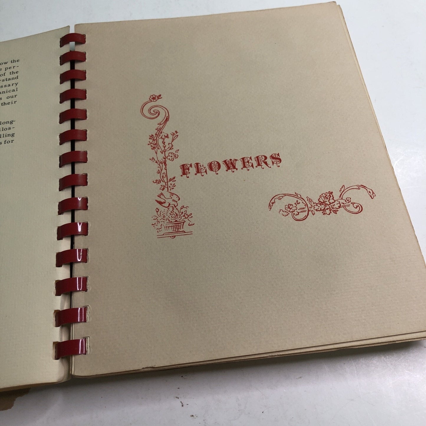 PERFUME ALBUM By Jill Jessee 2nd Edition 1965 SIGNED BY AUTHOR Comb Bound