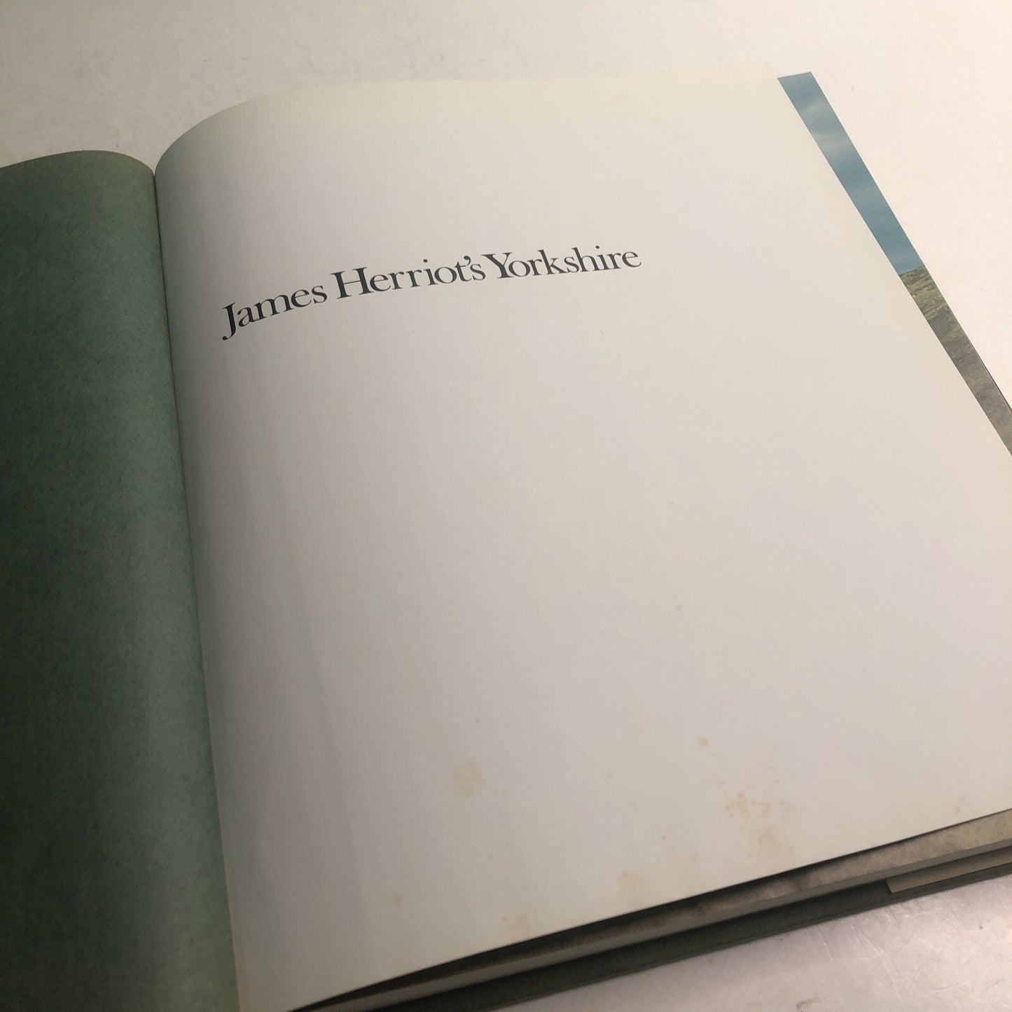 James Herriot's Yorkshire by James Herriot & Derry Brabbs HC DJ Illustrated 1979