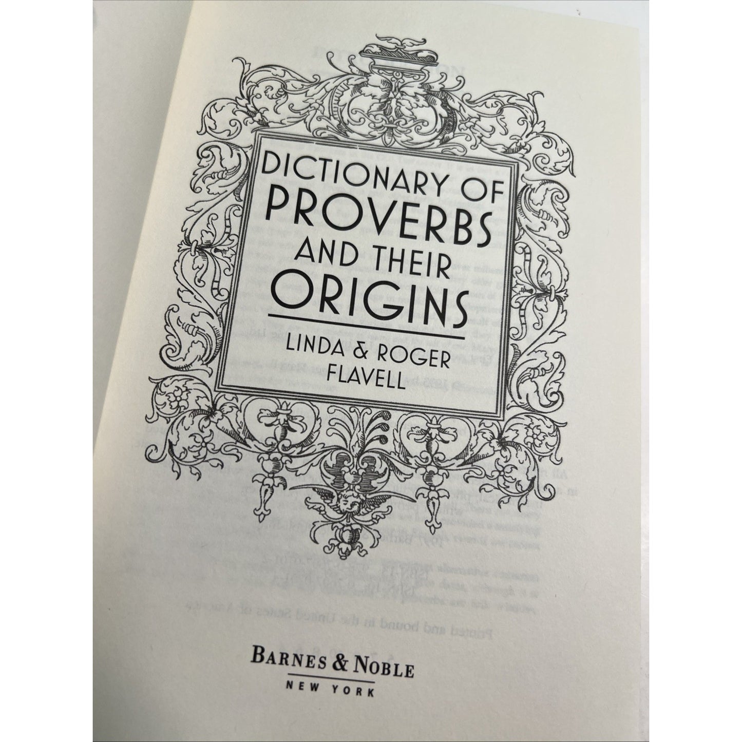 Dictionary Of Proverbs And Their Origins by Linda & Roger Flavell 1997 HC DJ