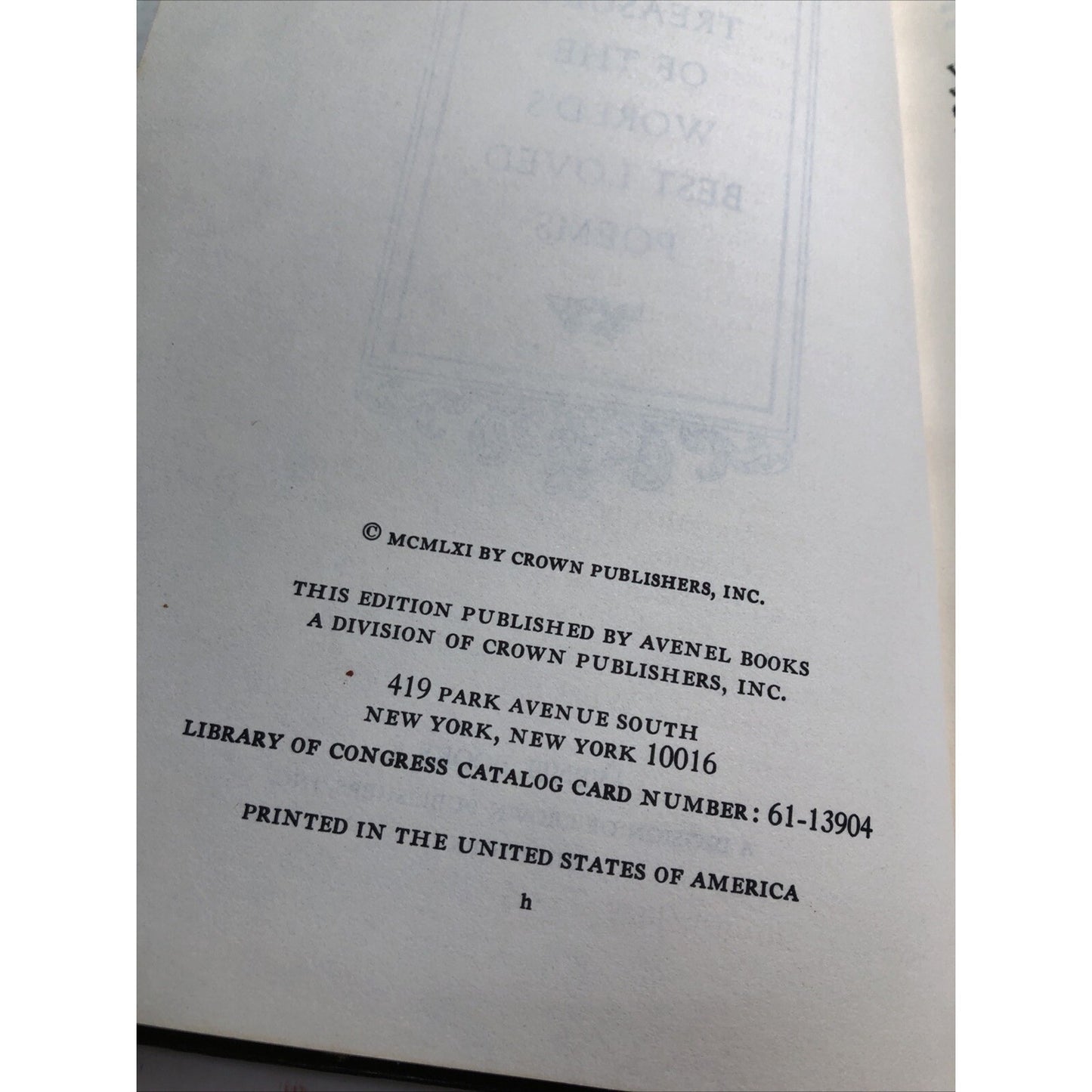 A Treasury of the World's Best Loved Poems Published by Avenel Hardcover