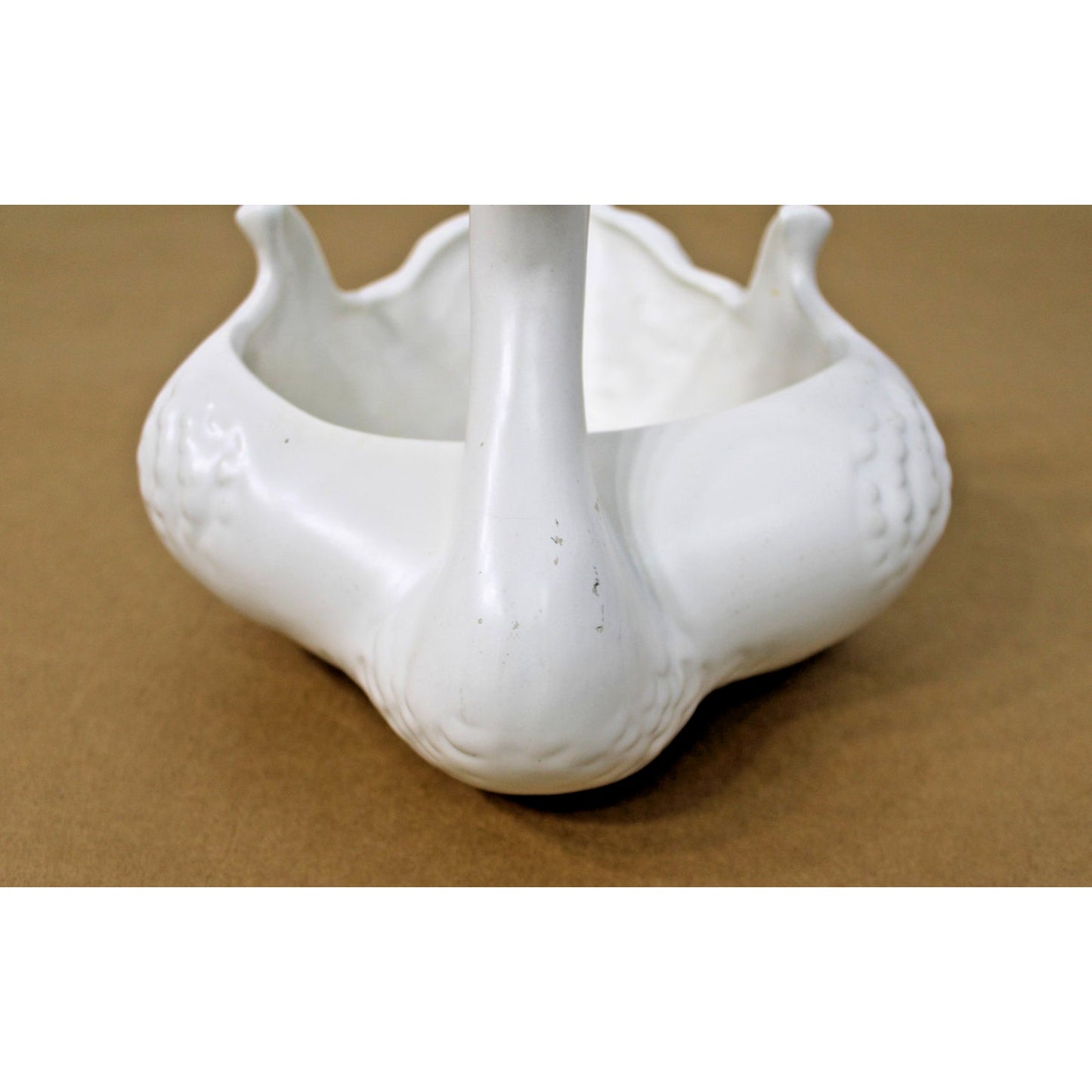 Vintage White Ceramic Swan Planter/ Dish- Hull Pottery USA #23 8.5" x 10.5" x 9"