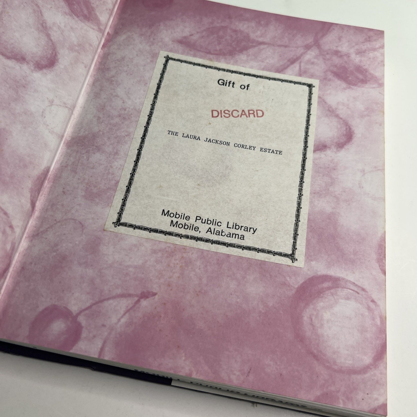 La Dolce Vita 1993 Hardcover Michele Scicolone Dust Jacket Cookbook Ex-Library