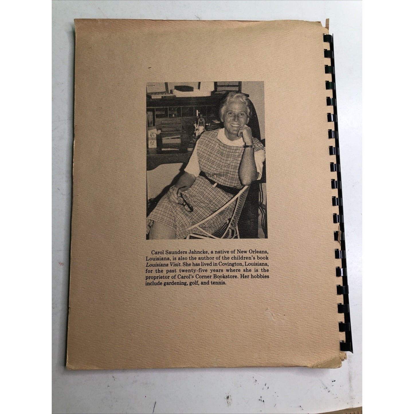 Mr Kentzel's Covington Carol Saunders Jahncke PB 1988 Tammany Parish Louisiana