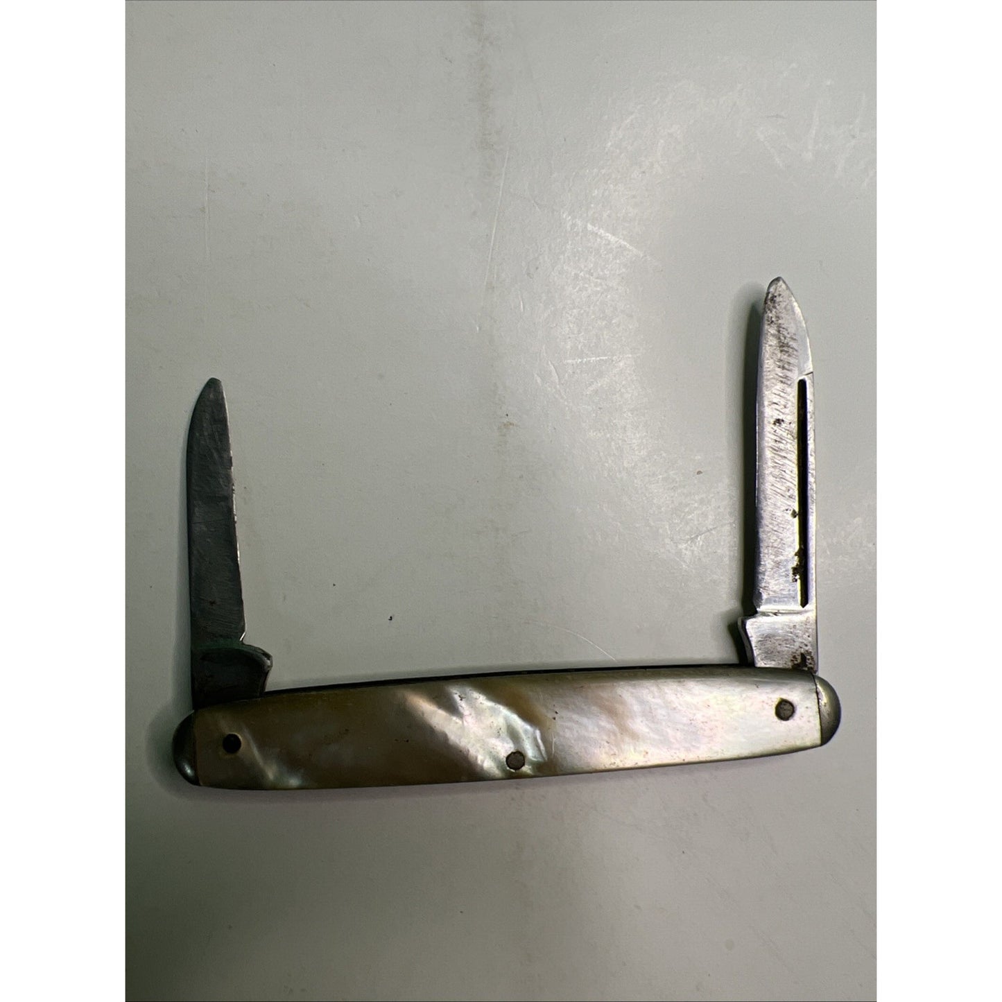 Vintage Genuine Mother of Pearl Gentlemen’s Pocket Knife 2 Blade 3” Small Chip
