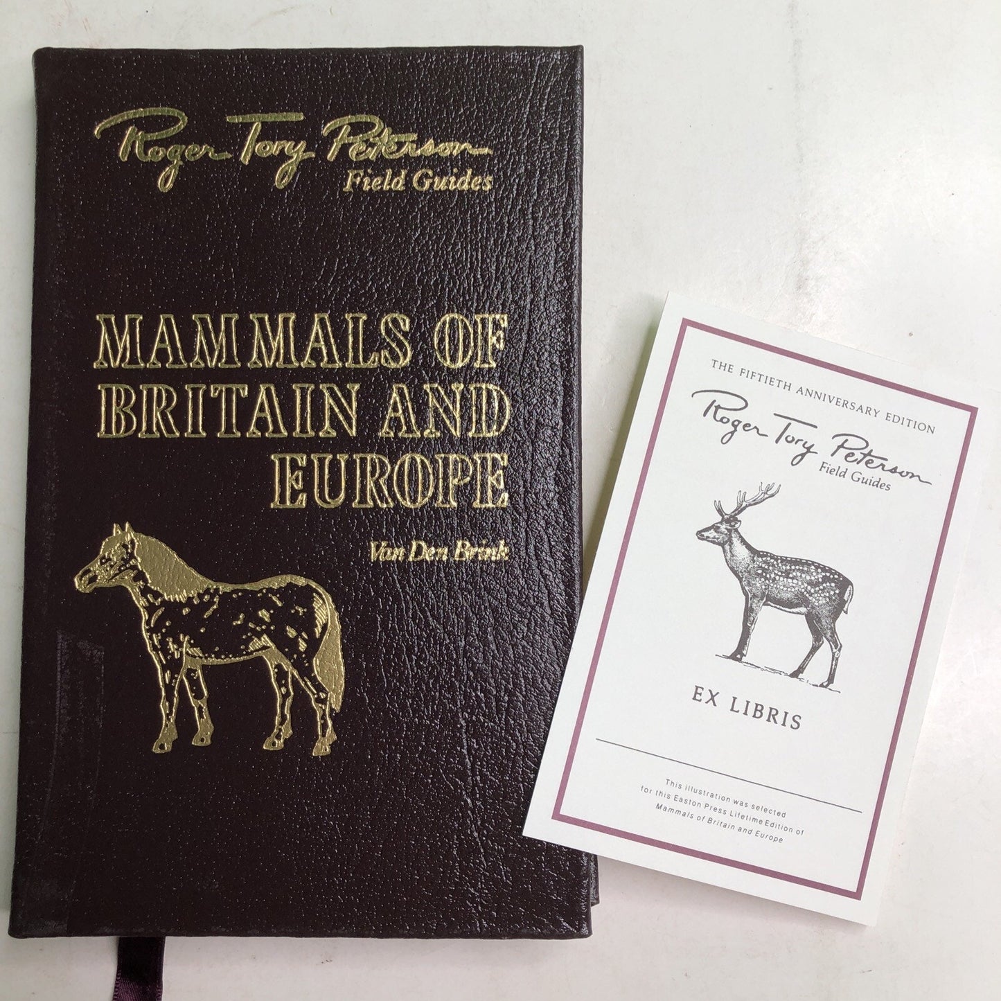 Roger Tory Peterson Field Guide: MAMMALS OF BRITAIN AND EUROPE HC Leather Bound