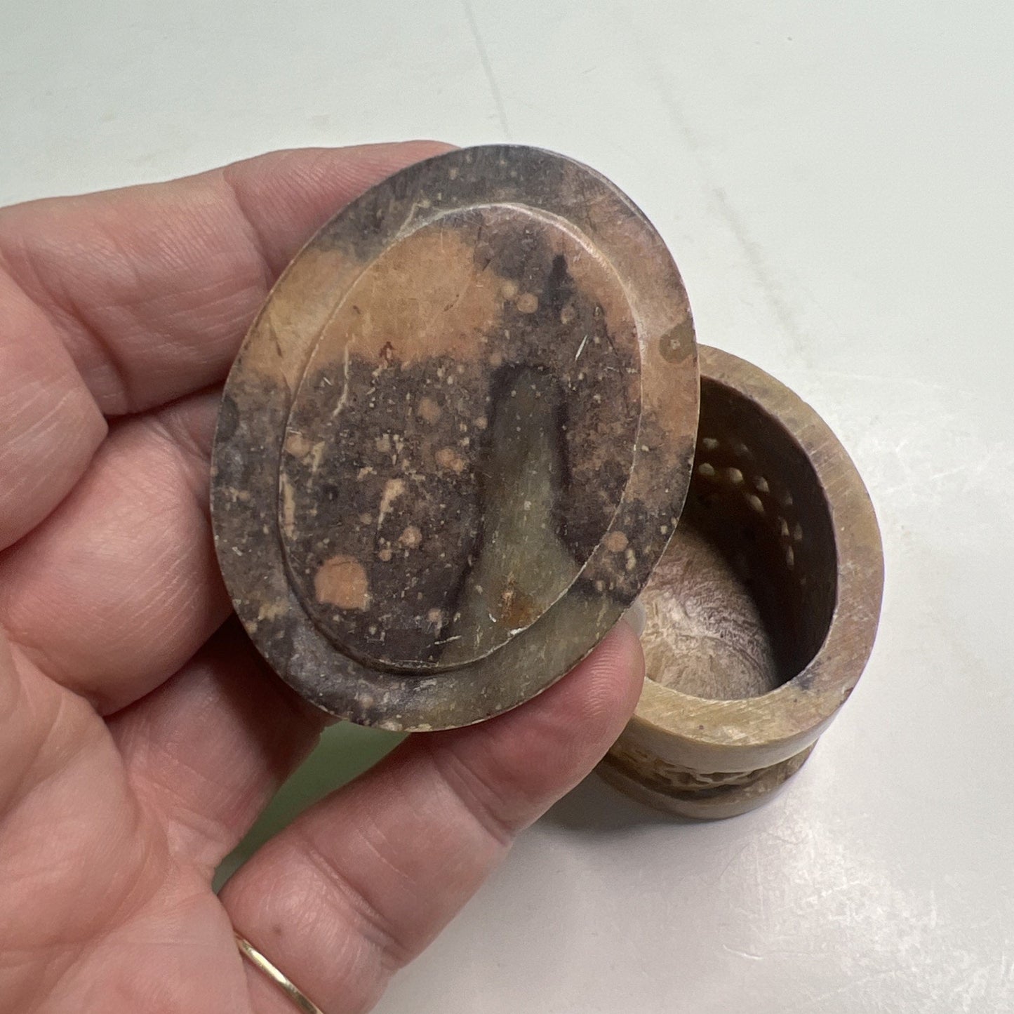 Fetco Carved Soapstone Small Inlaid Oval Box Trinket Vanity Natural Stone Lid