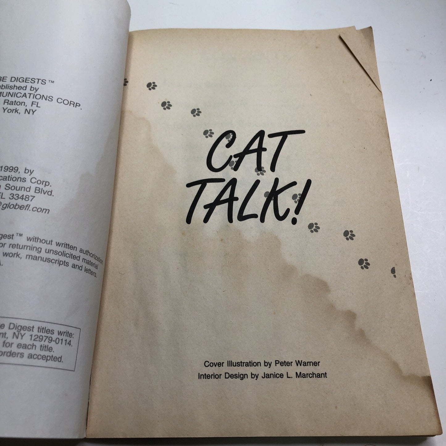 Cat Talk! A Lighthearted Look At Living With Cats By Suzanne Smithers PB 1999