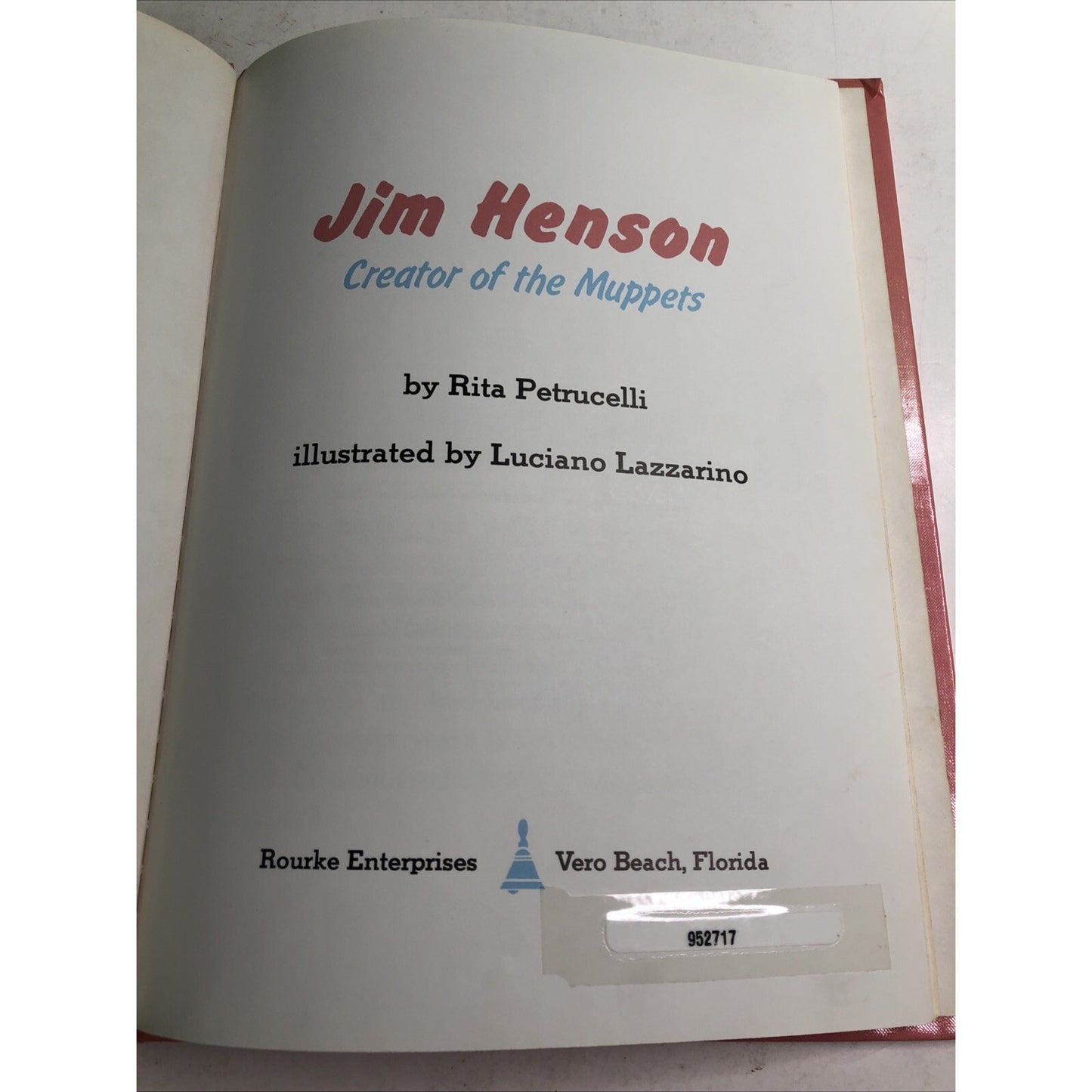 Jim Henson: Creator of the Muppets (Reaching Your Goal) by Petrucelli Ex Library