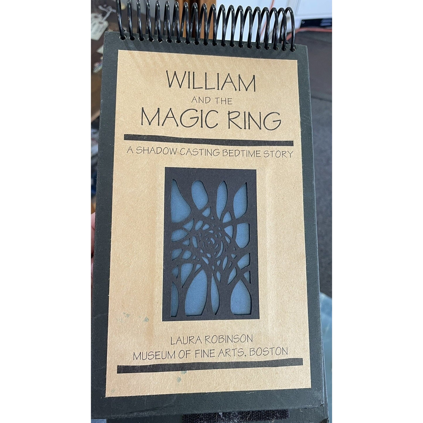William And The Magic Ring - Laura Robinson Shadow Casting Book 1998