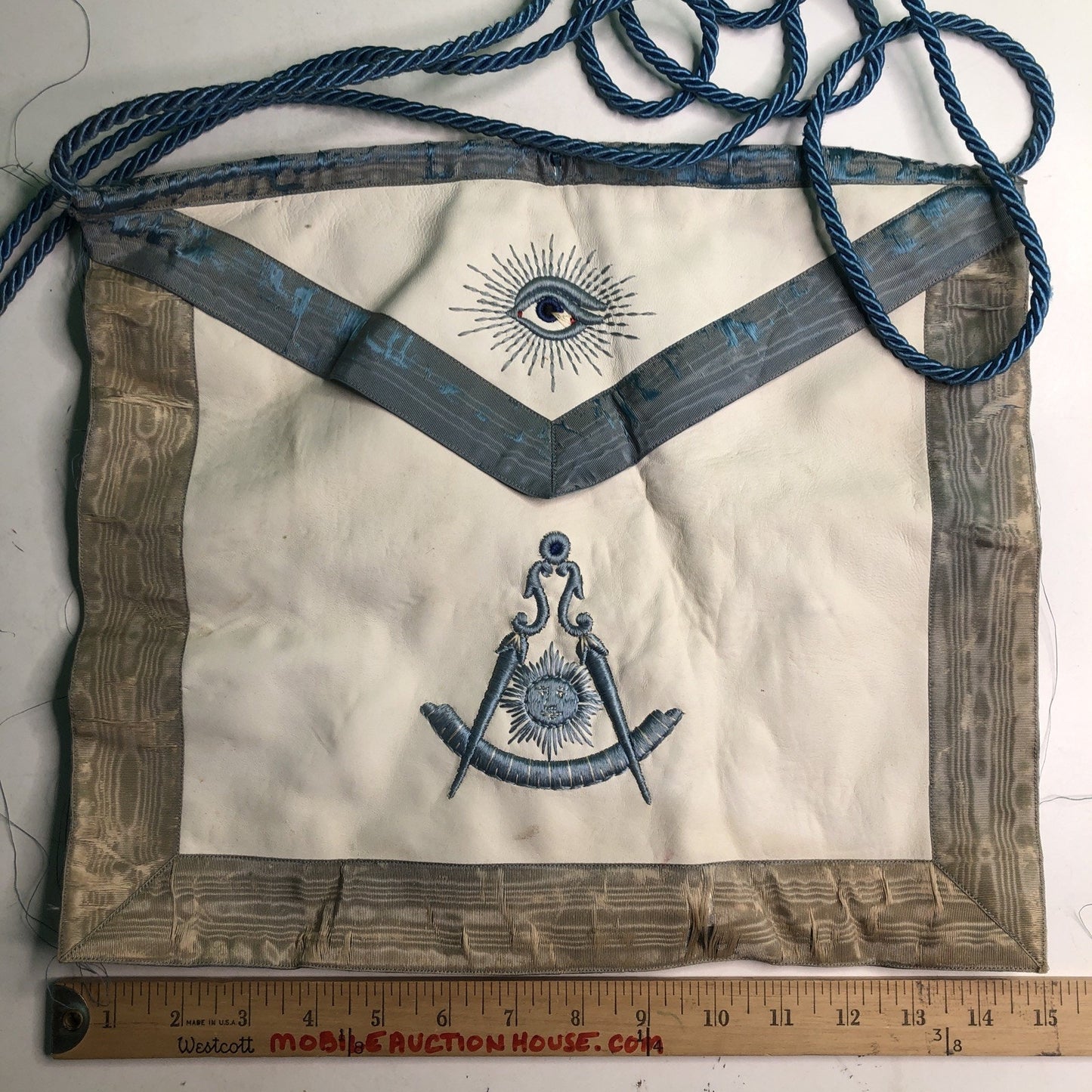 Masonic Past Master Embroidered Apron Presentation Freemason VINTAGE