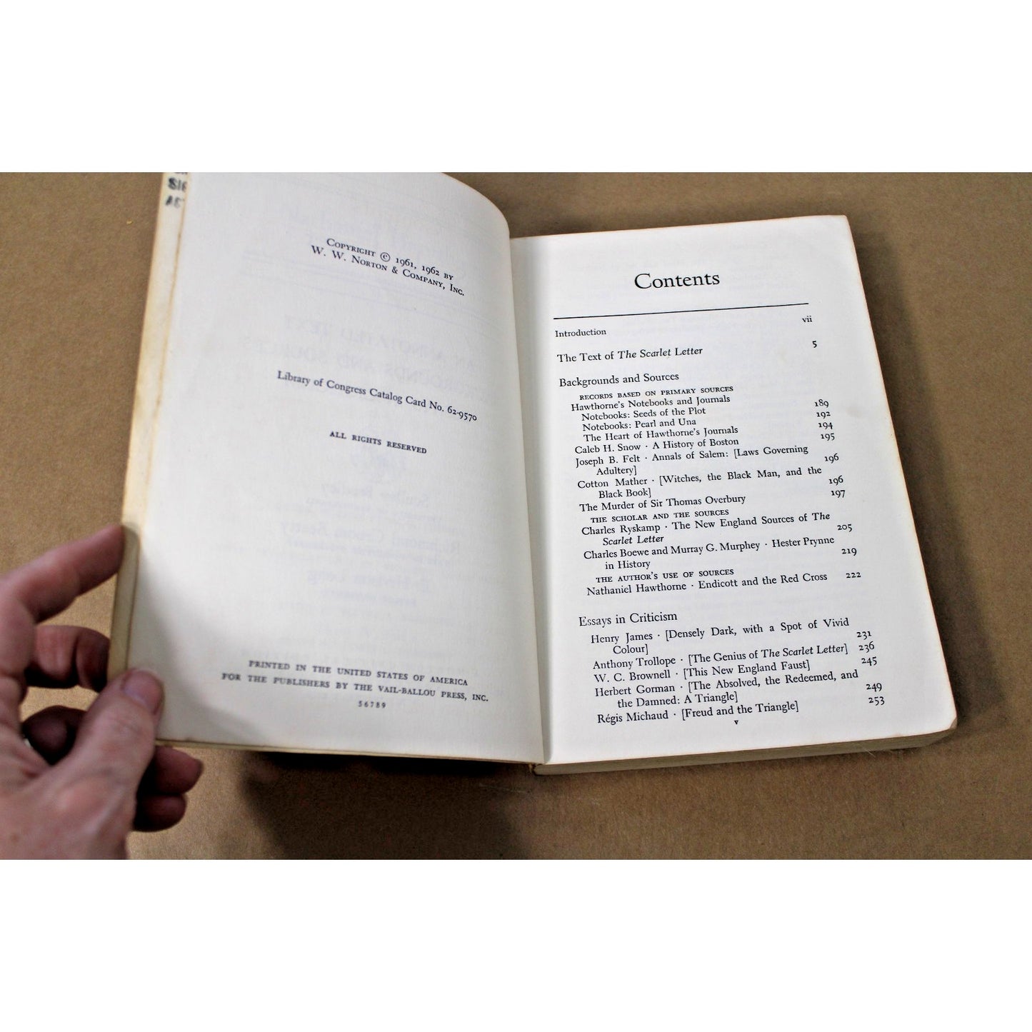 The Scarlet Letter, Nathaniel Hawthorne 1962, Annotated Norton Critical Edition