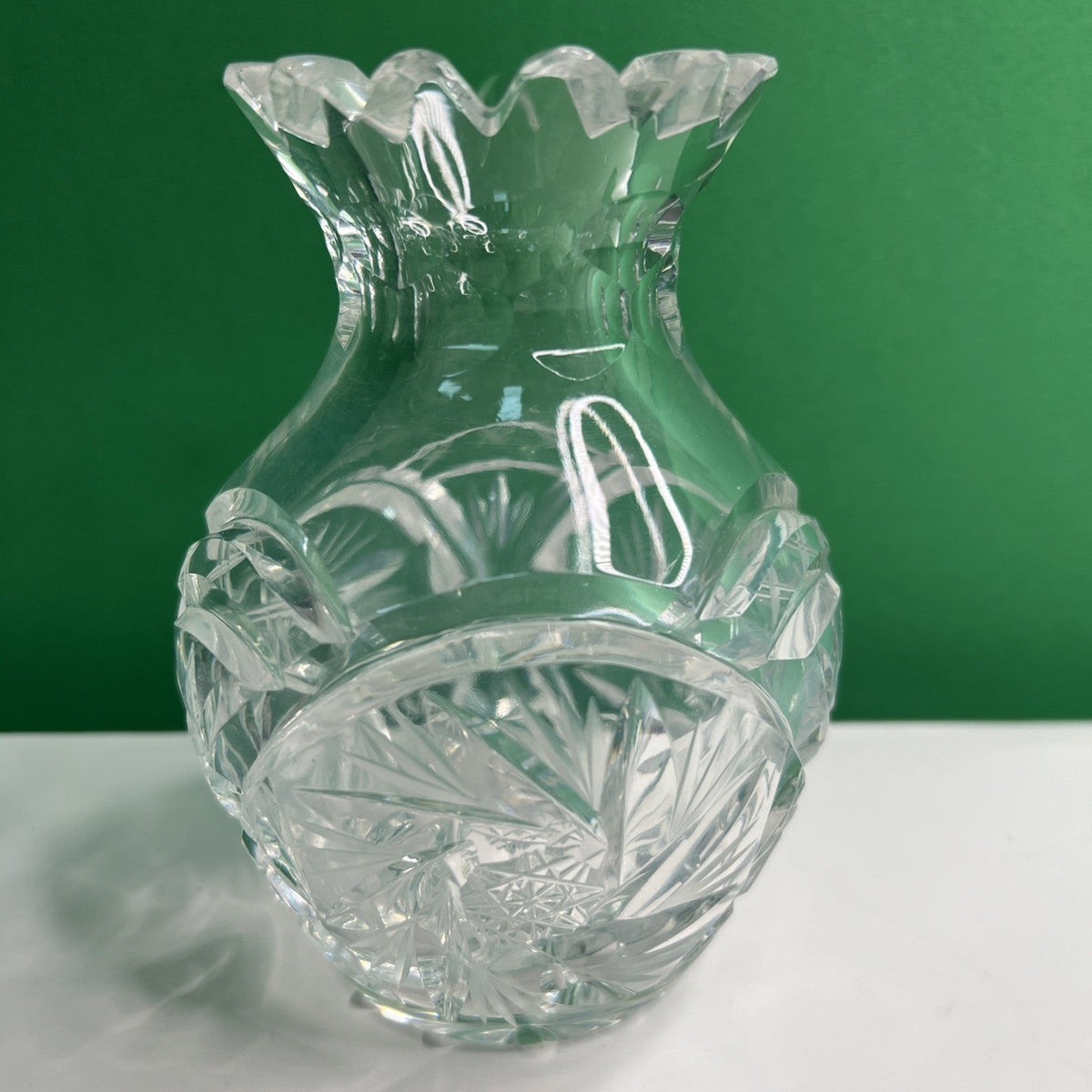 Vintage Beautiful Cut Crystal Etched Glass Flower Vase 5.5” Tall