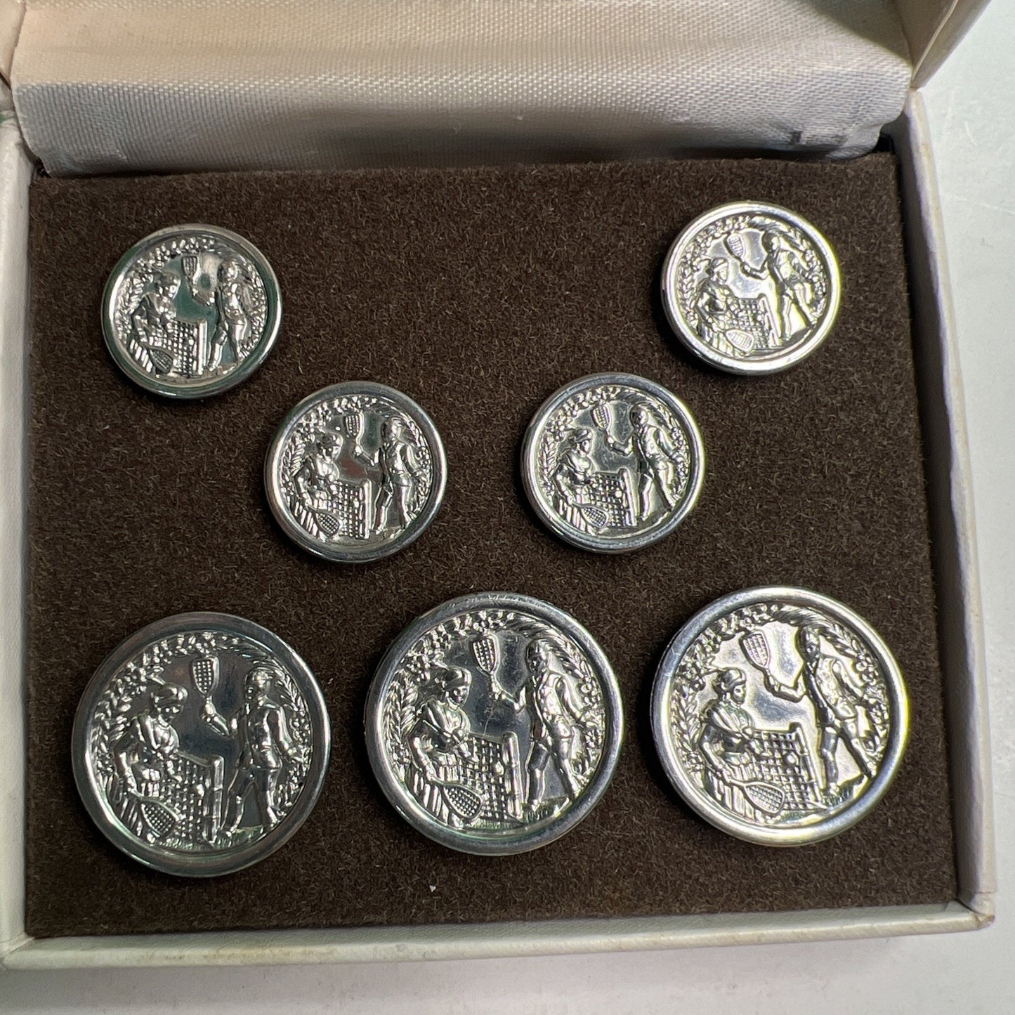 Stieff Smithsonian Series 7 Piece Boxed Set Silver Pewter Buttons Badminton