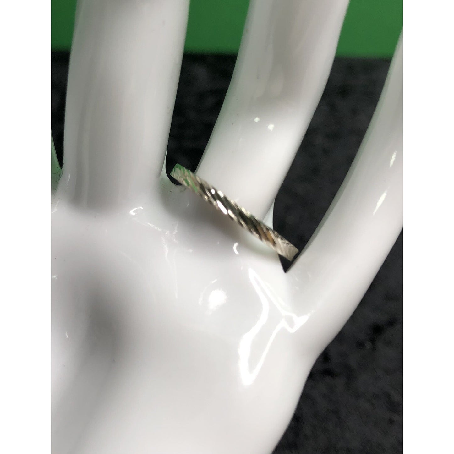 Vintage Sterling Silver Ring Size 7 Diamond Cut Stackable 3 Grams