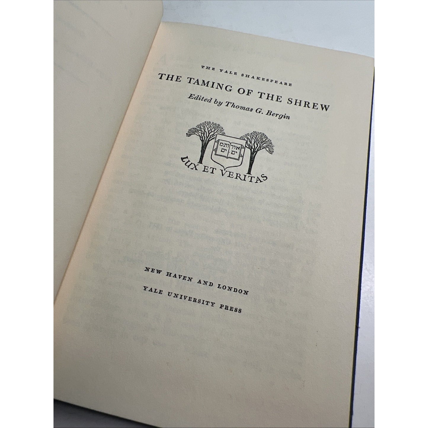The Yale Shakespeare Hardcover THE TAMING OF THE SHREW 1965 2nd Printing