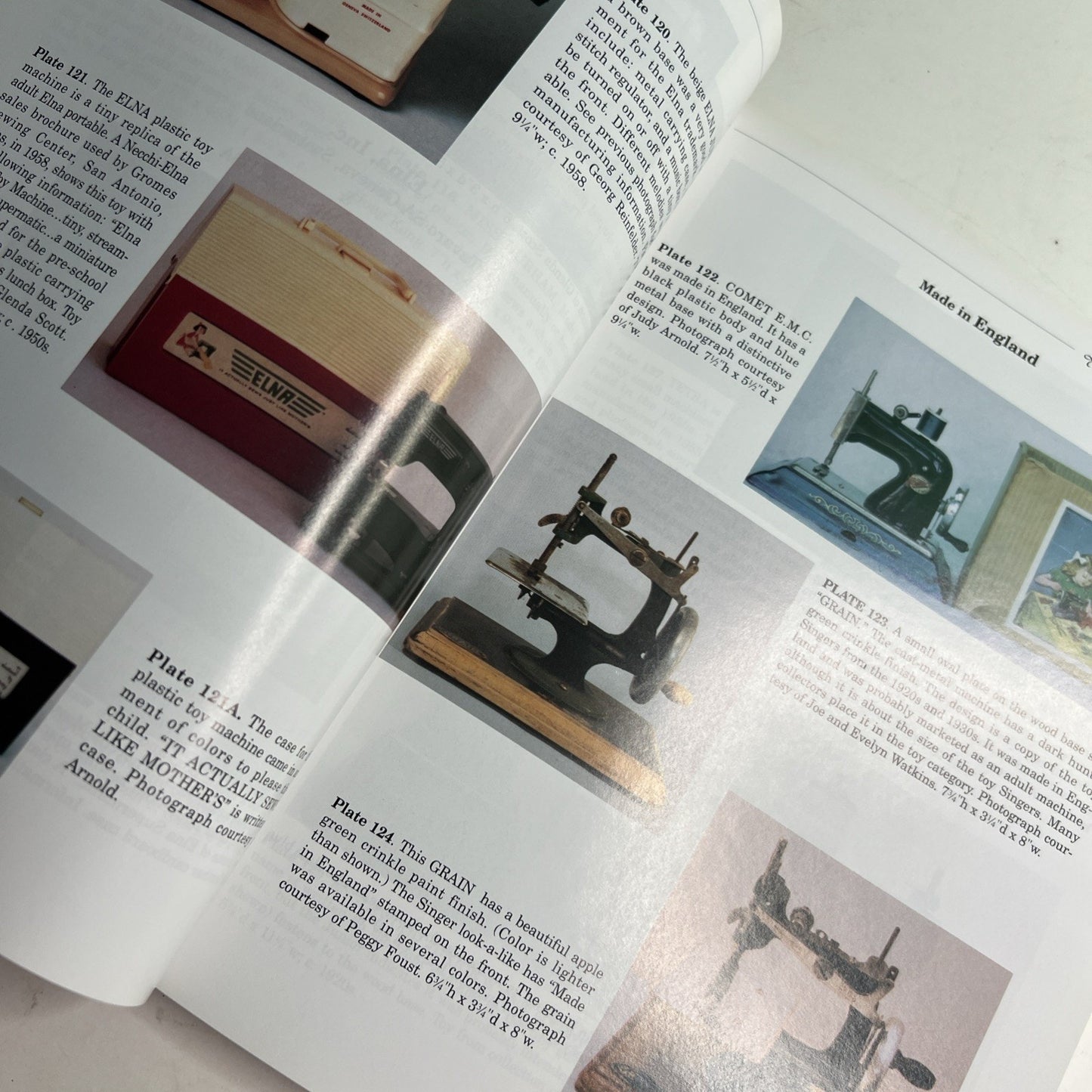 Toy & Miniature Sewing Machines: An Identification & Value Guide - Glenda Thomas