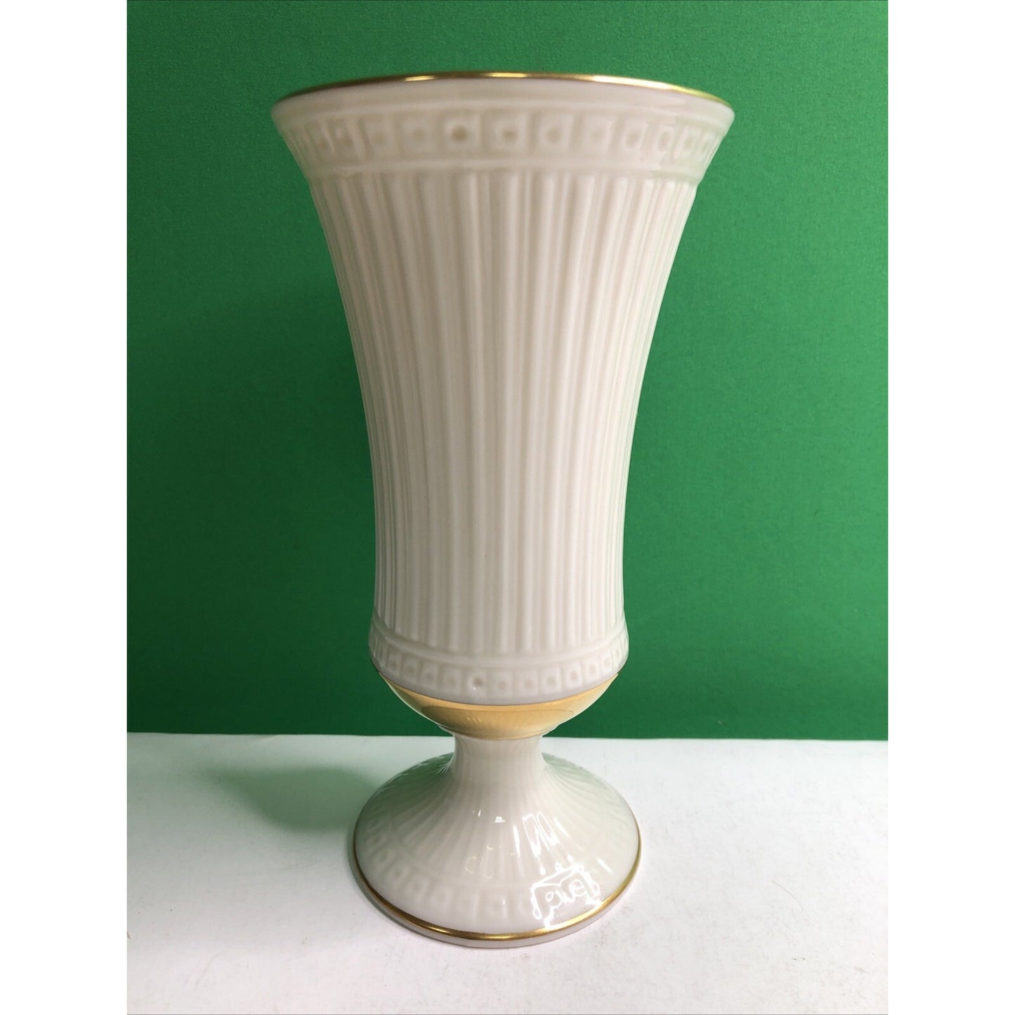 Lenox Grecian Fluted Vase 7" Ivory With 24k Gold Trim Pedestal Design